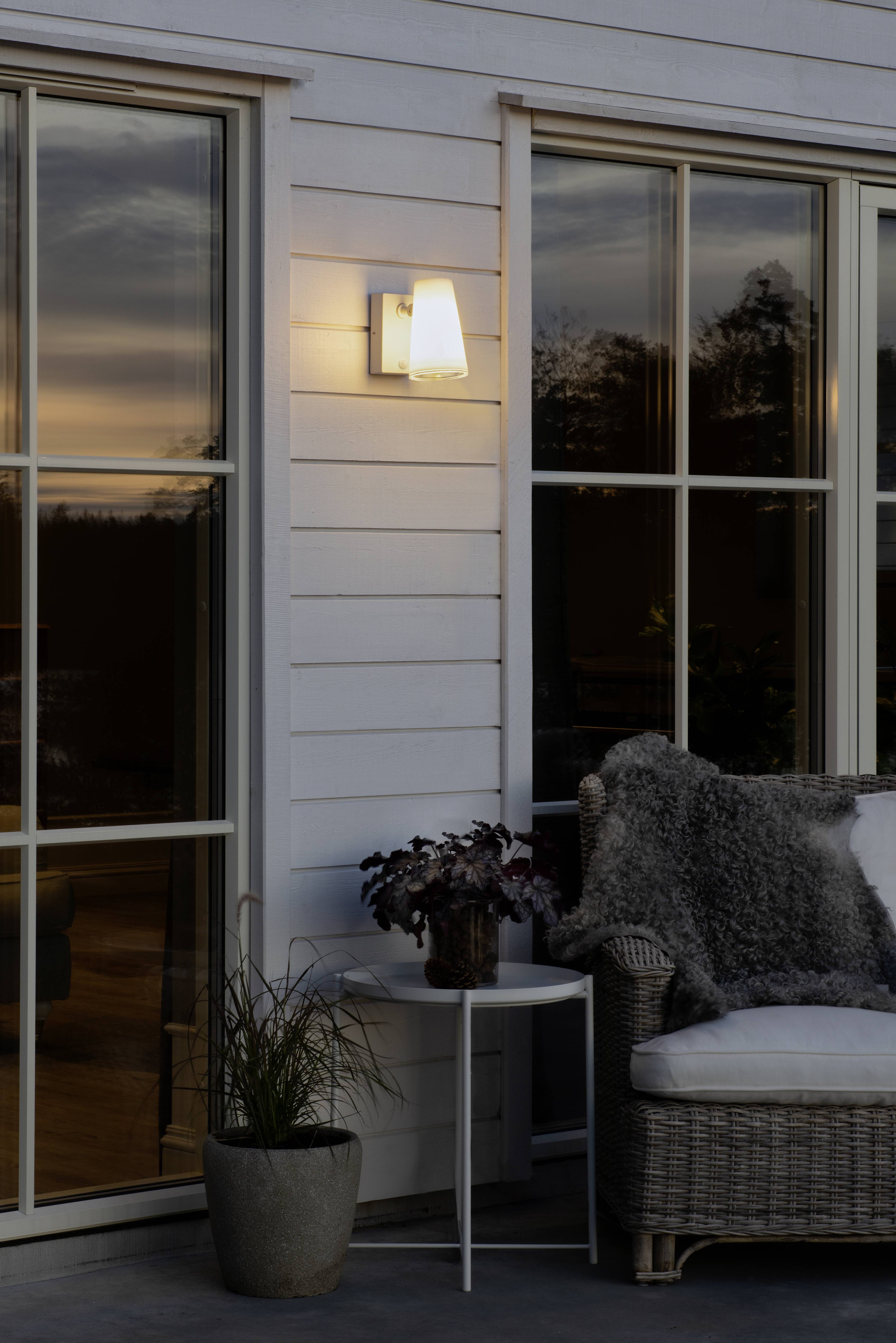 Konstsmide Fano 7873-250 Außenwandleuchte mit Bewegungsmelder LED E27 25W Weiß