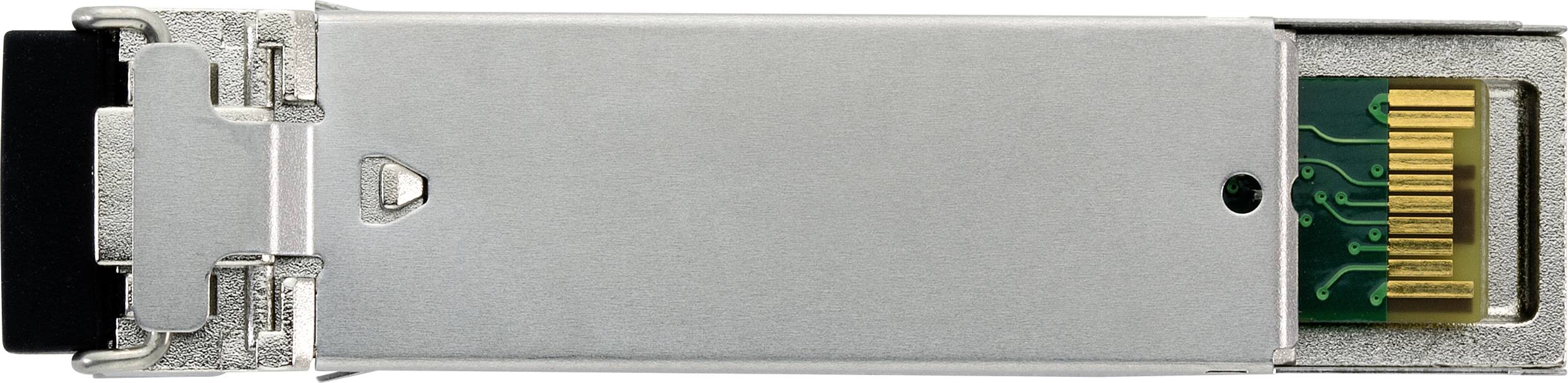 Ein silberner Netzwerktransceiver mit Goldkontakten, geeignet für Hochgeschwindigkeits-Datenübertragung, seitlich liegend auf weißem Hintergrund.