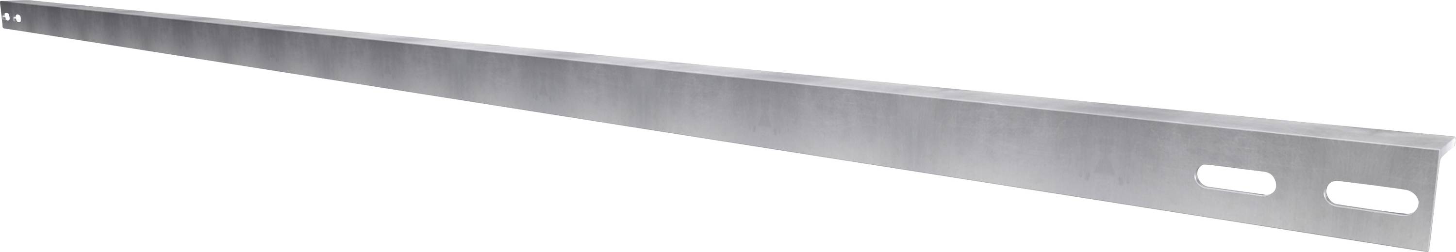 Ein langer, schmaler Metallstab mit zwei rechteckigen Löchern am Ende, vermutlich für Montagezwecke.