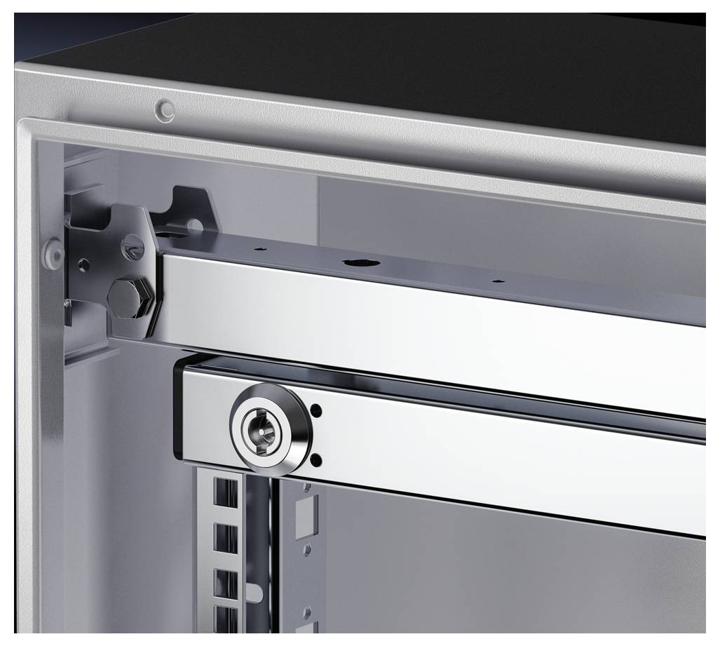 Ein Schrank mit einer stabilen Metallverriegelung, die einen sicheren Verschluss gewährleistet. Der Fokus liegt auf der Verriegelungsmechanik.