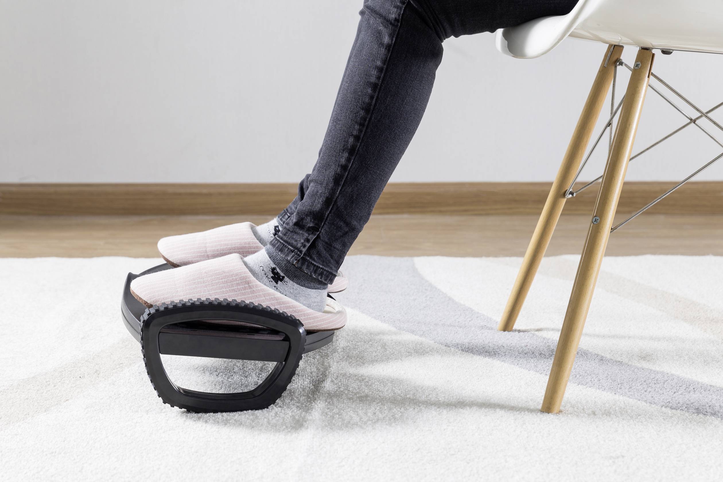 SpeaKa Professional SP-9008924 Fußstütze (B x H x T) 277 x 135 x 502mm Schwarz