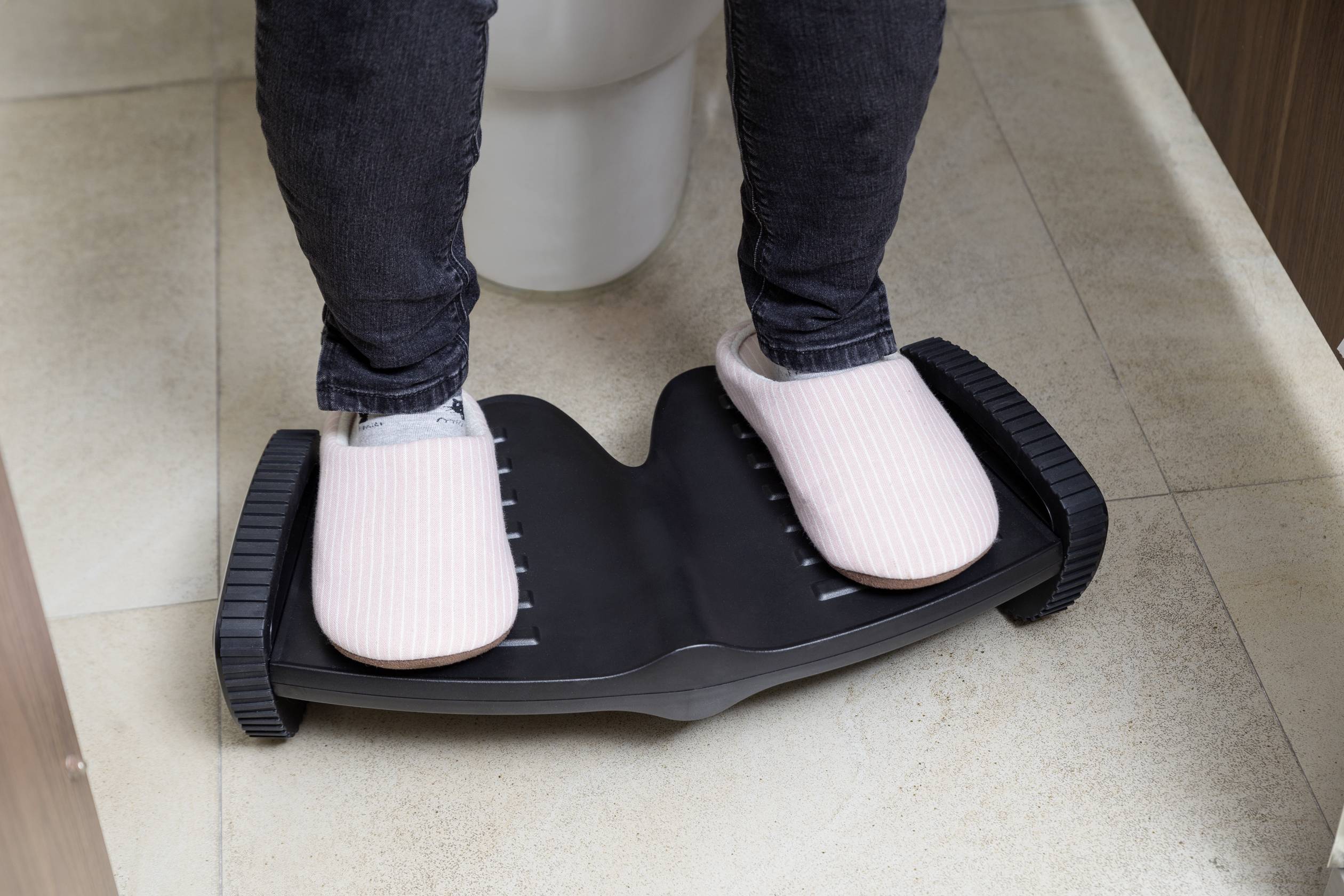 SpeaKa Professional SP-9008924 Fußstütze (B x H x T) 277 x 135 x 502mm Schwarz