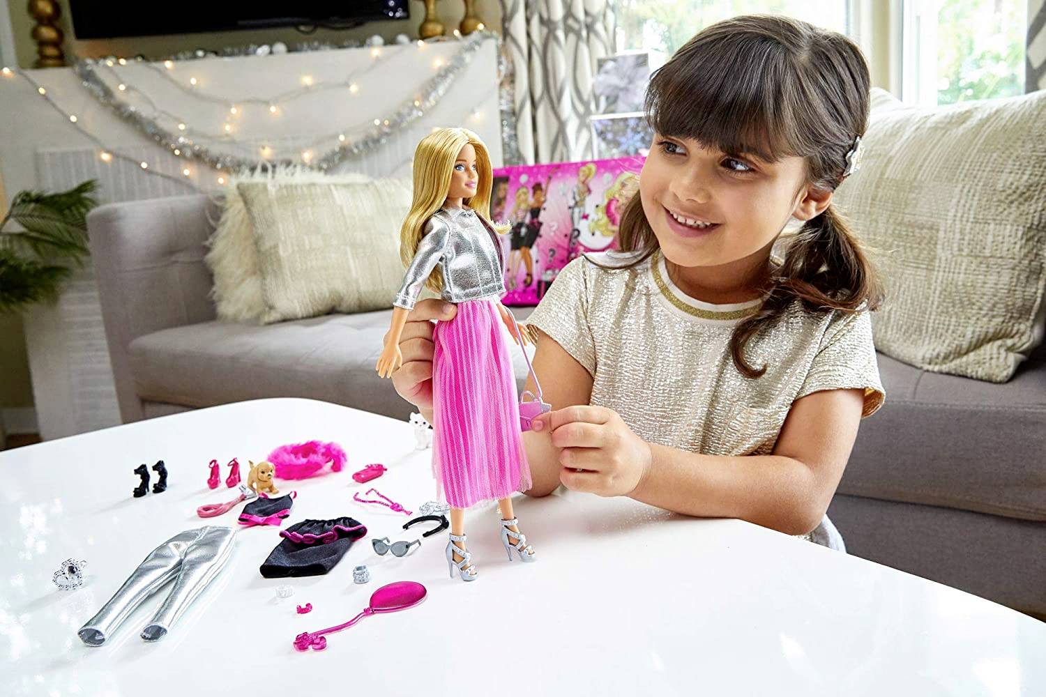 Adventskalender Barbie - Glitzer Fashion mit Puppe und Zubehör