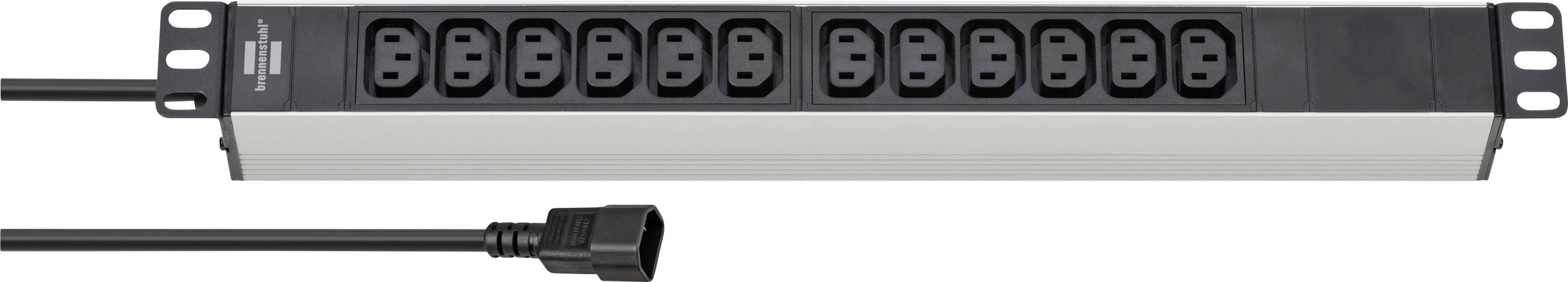 19-Outlet Rack-Stromverteiler/PDU mit abgewinkelten Steckdosen und Stromkabel, Vorderansicht auf weißem Hintergrund
