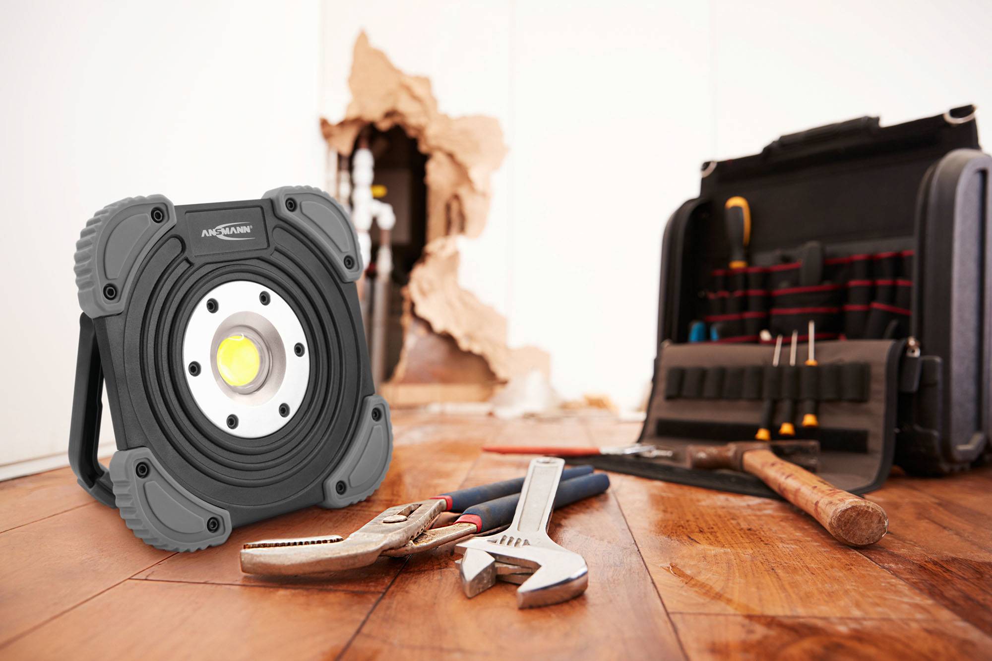 Ansmann 1600-0356 FL2000R LED Arbeitsleuchte akkubetrieben 20 W 2000 lm