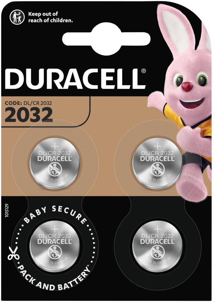 Eine Duracell-Batterieverpackung mit vier Knopfzellen (CR2032). Oben rechts ist ein rosa Hase abgebildet. Text: 'Baby Secure'.