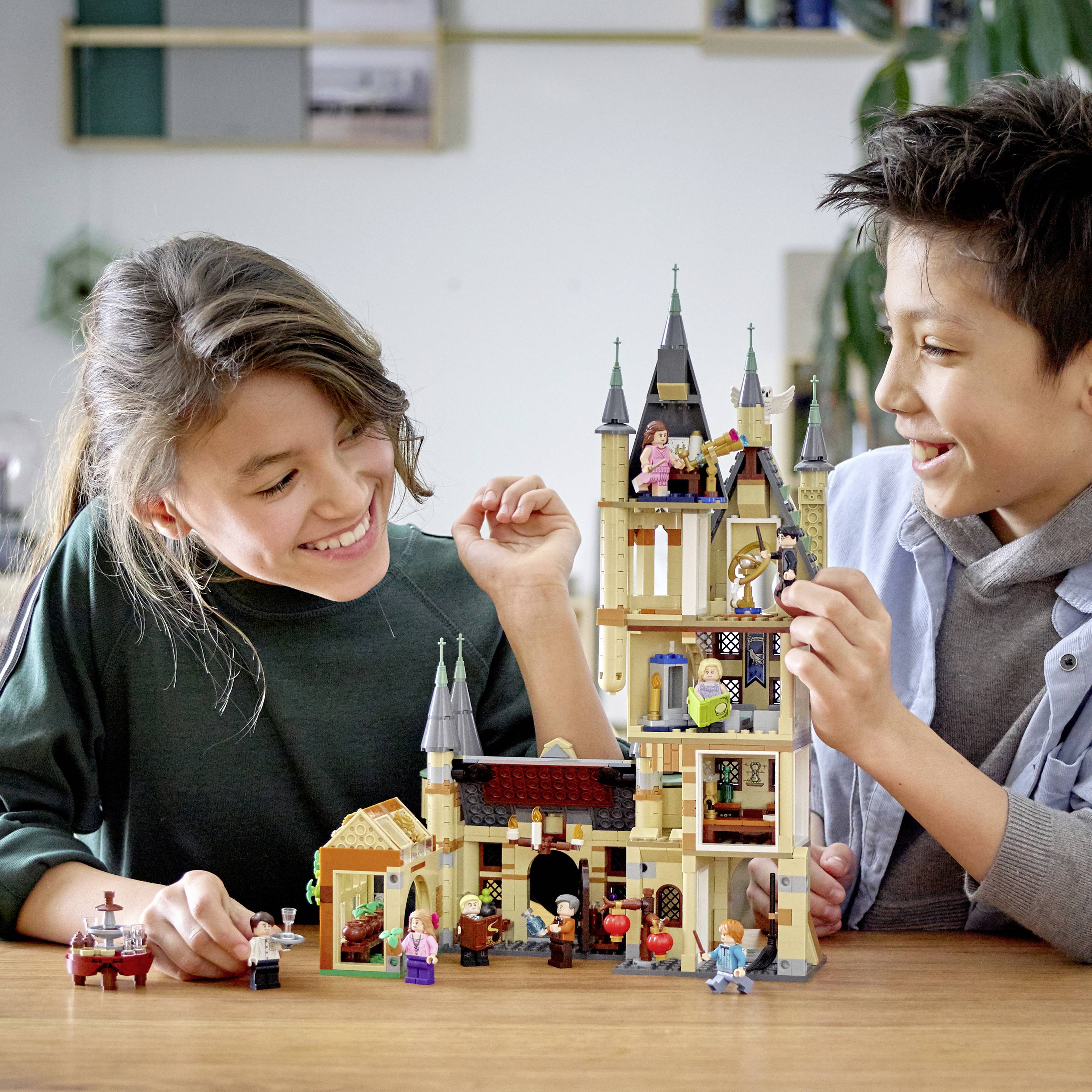 75969 LEGO® HARRY POTTER™ Astronomieturm auf Schloss Hogwarts™