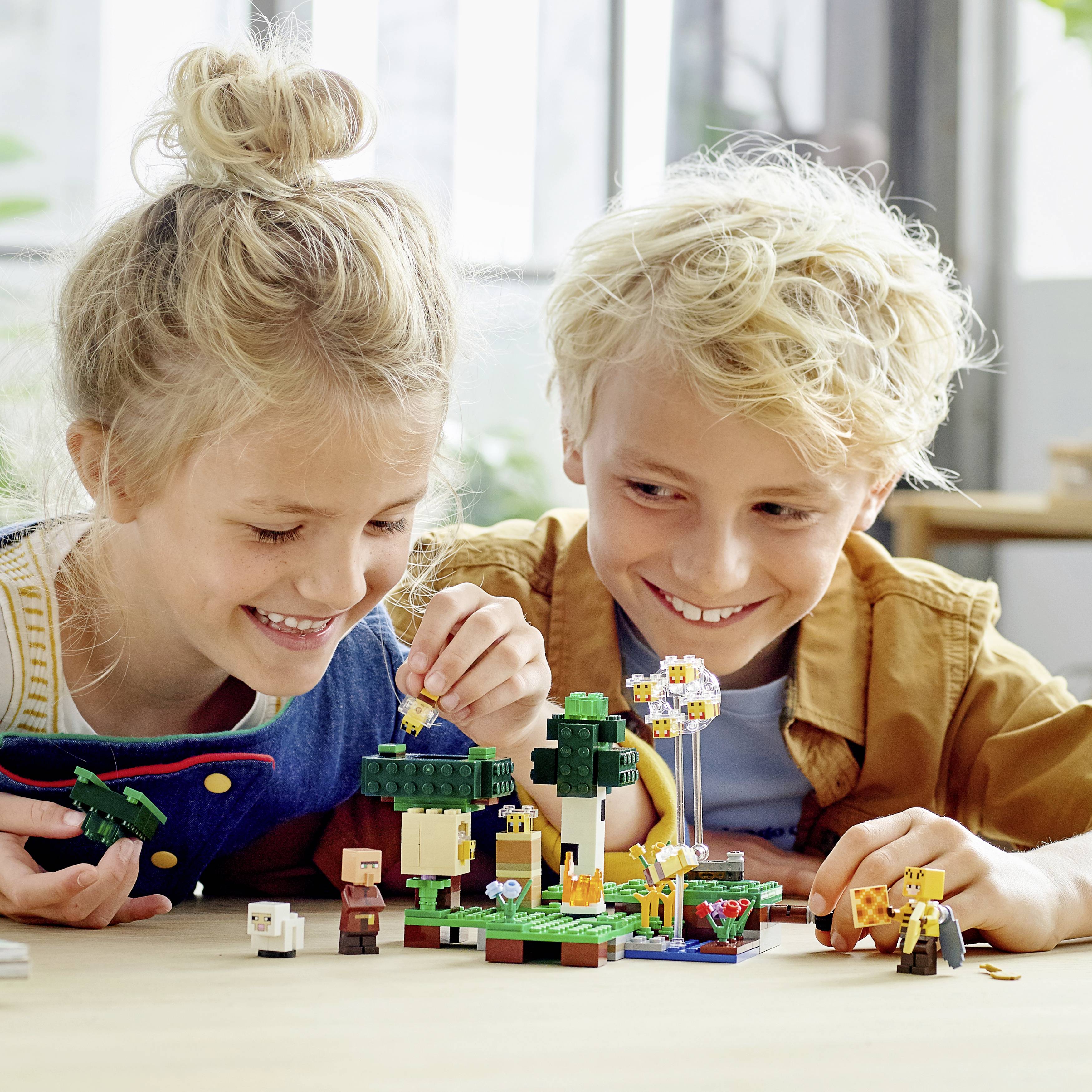 21165 LEGO® MINECRAFT Die Bienenfarm