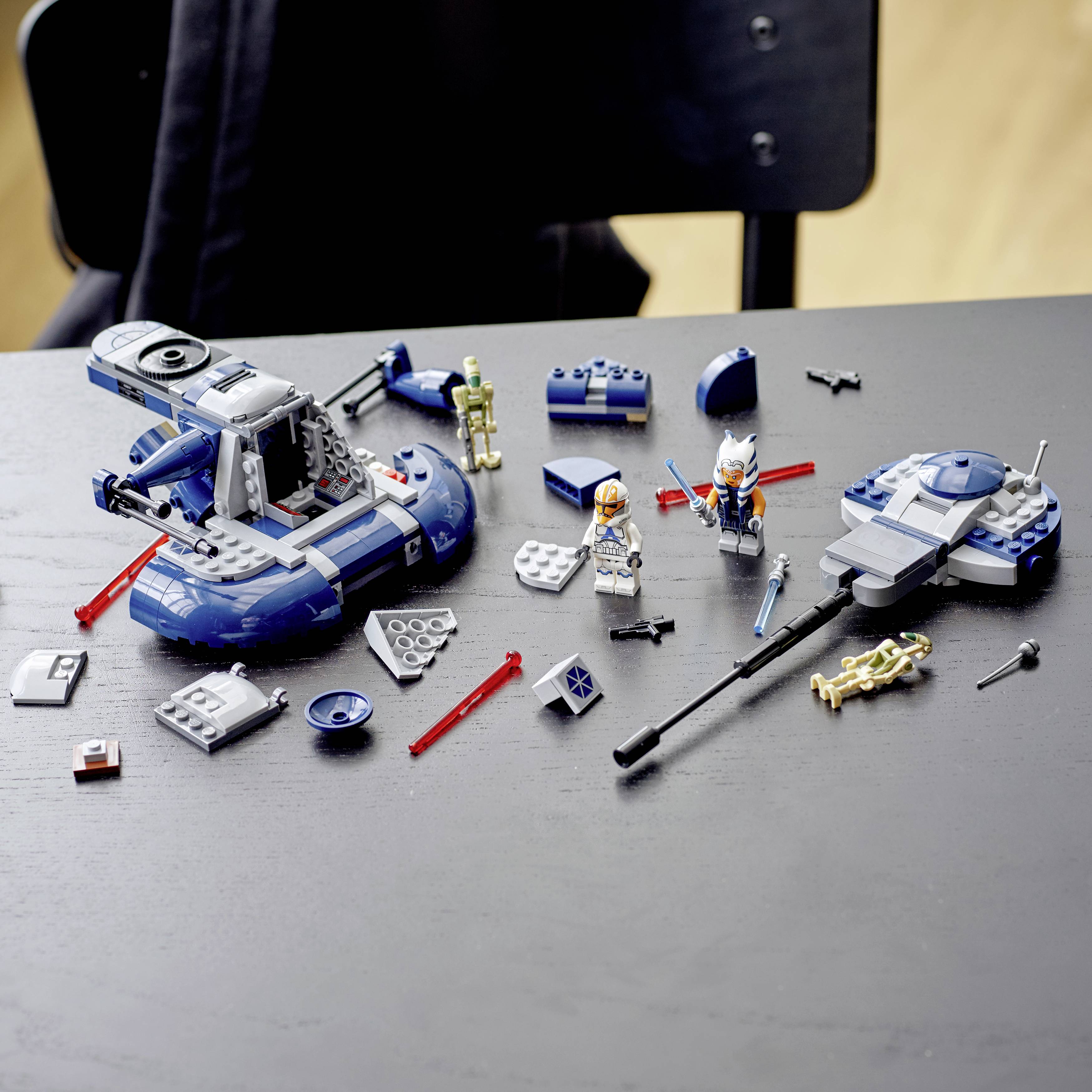 75283 LEGO® STAR WARS™ Armored Assault Tank (AAT™)