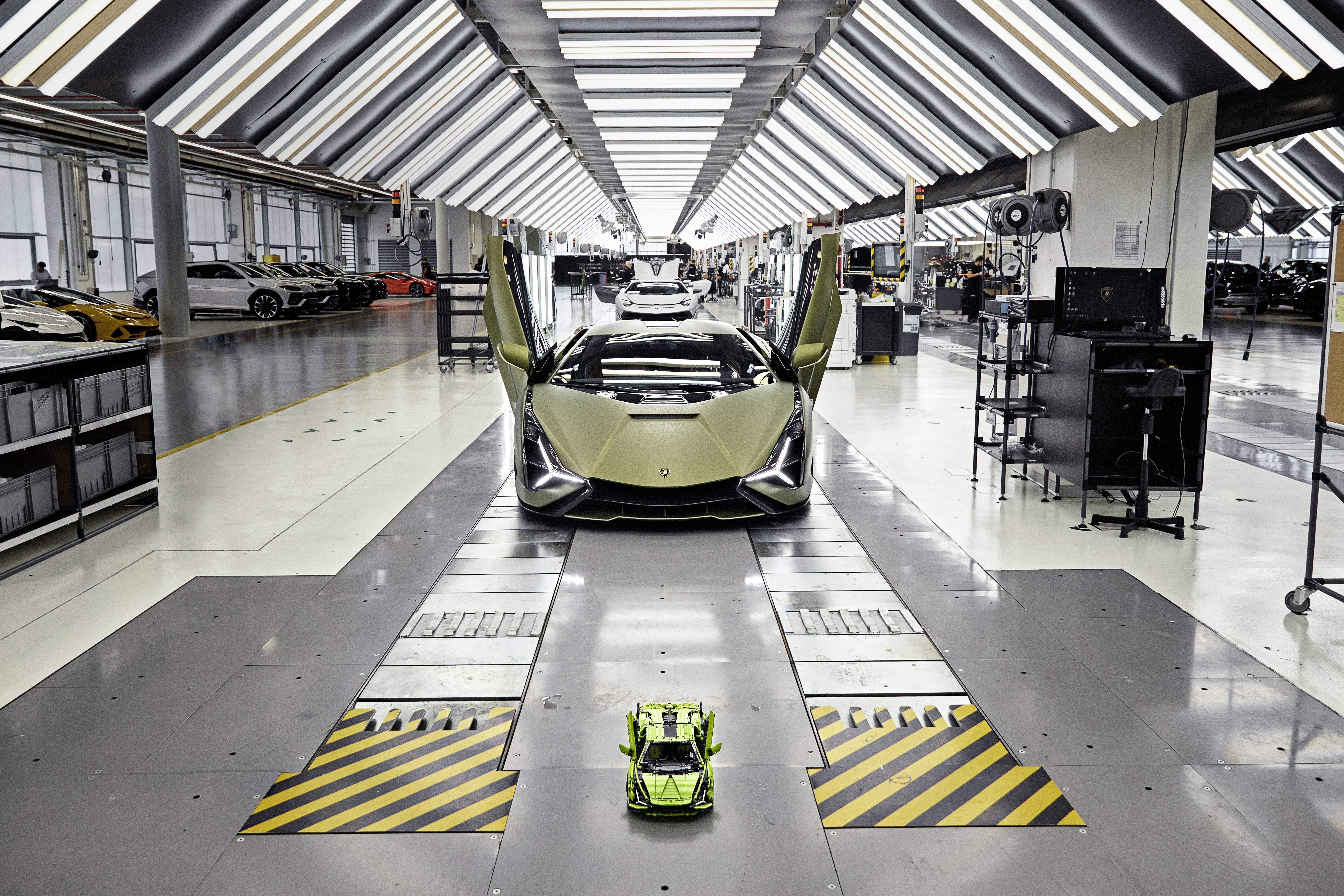 42115 LEGO® TECHNIC Lamborghini Sián FKP 37