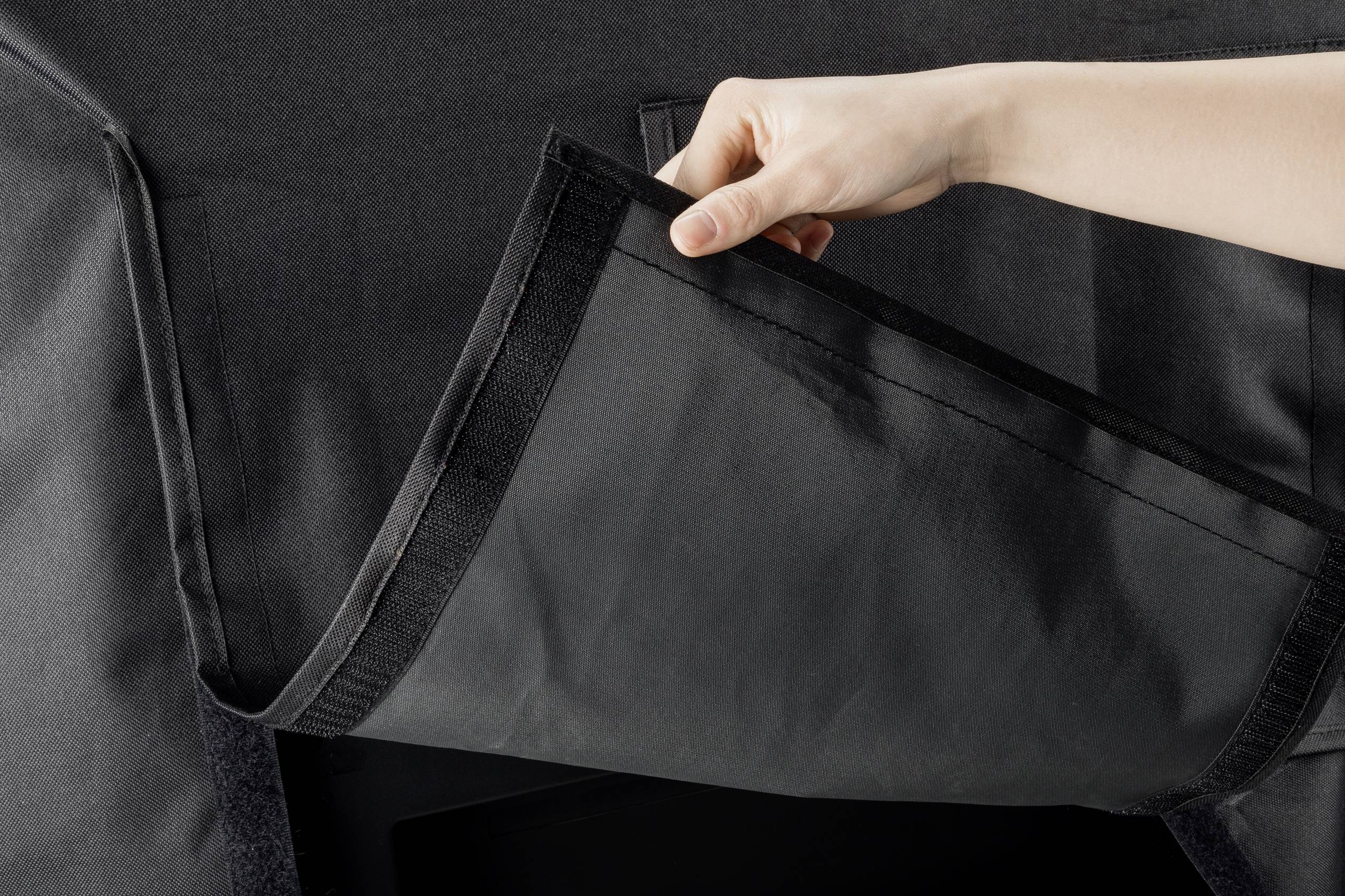 SpeaKa Professional SP-TVC-130 TV-Schutzhülle Geeignet für 76,2cm (30") - 81,28cm (32") Geräte