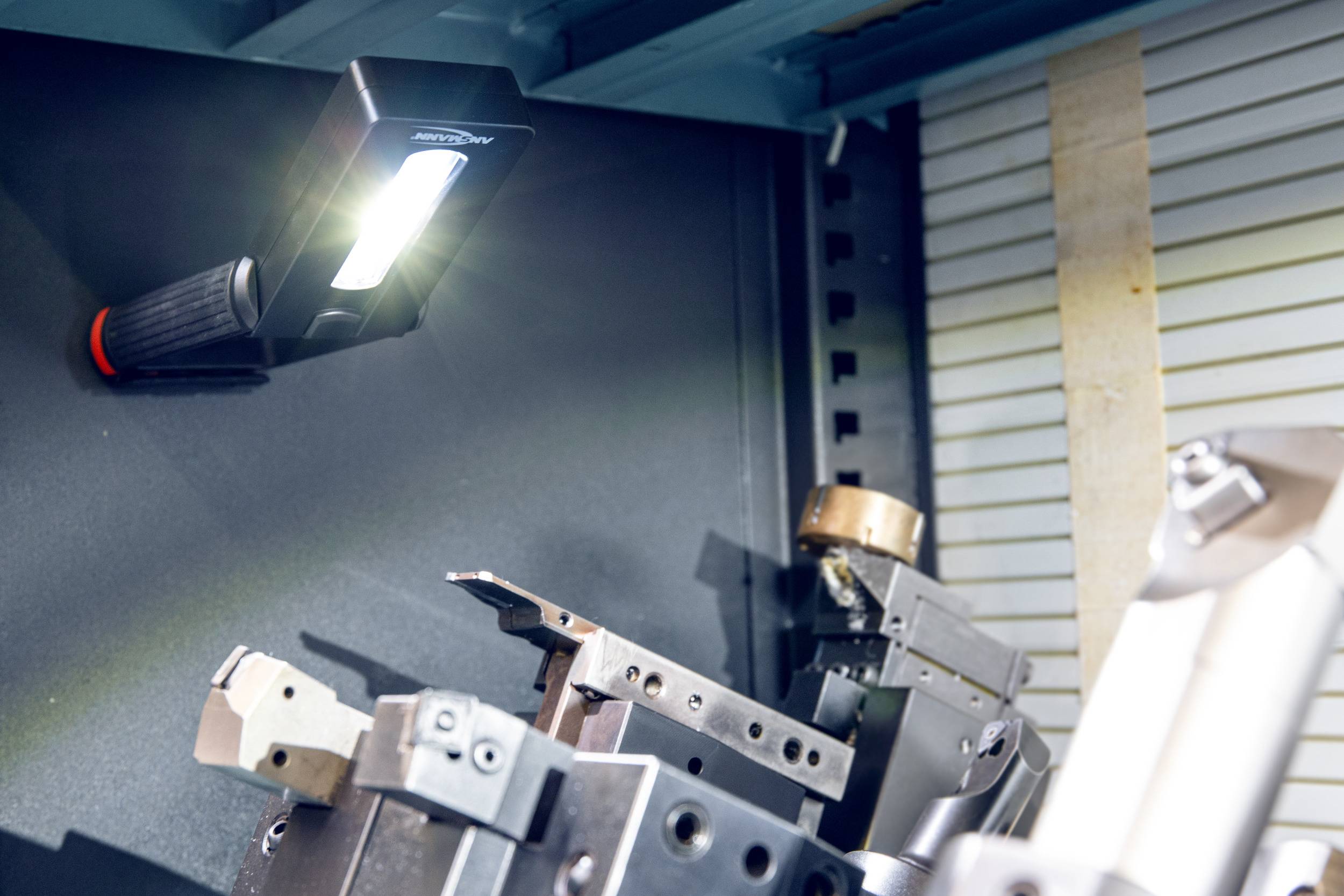 Ansmann 1600-0128-3 WL200R LED Arbeitsleuchte akkubetrieben 3.25W 215lm