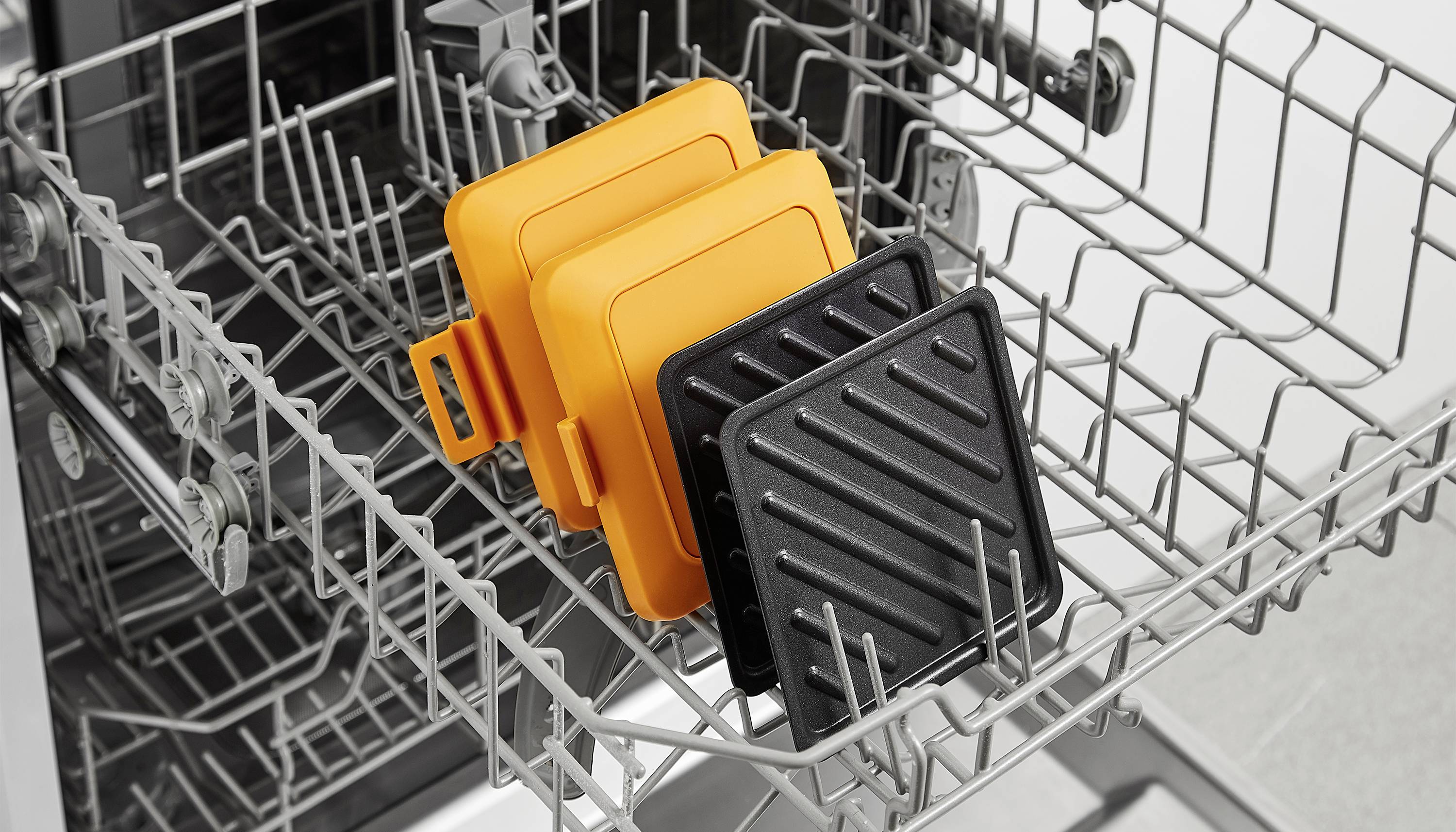 Morphy Richards 511644 Mico Toastie 2 Mikrowellengeschirr Orange, Schwarz