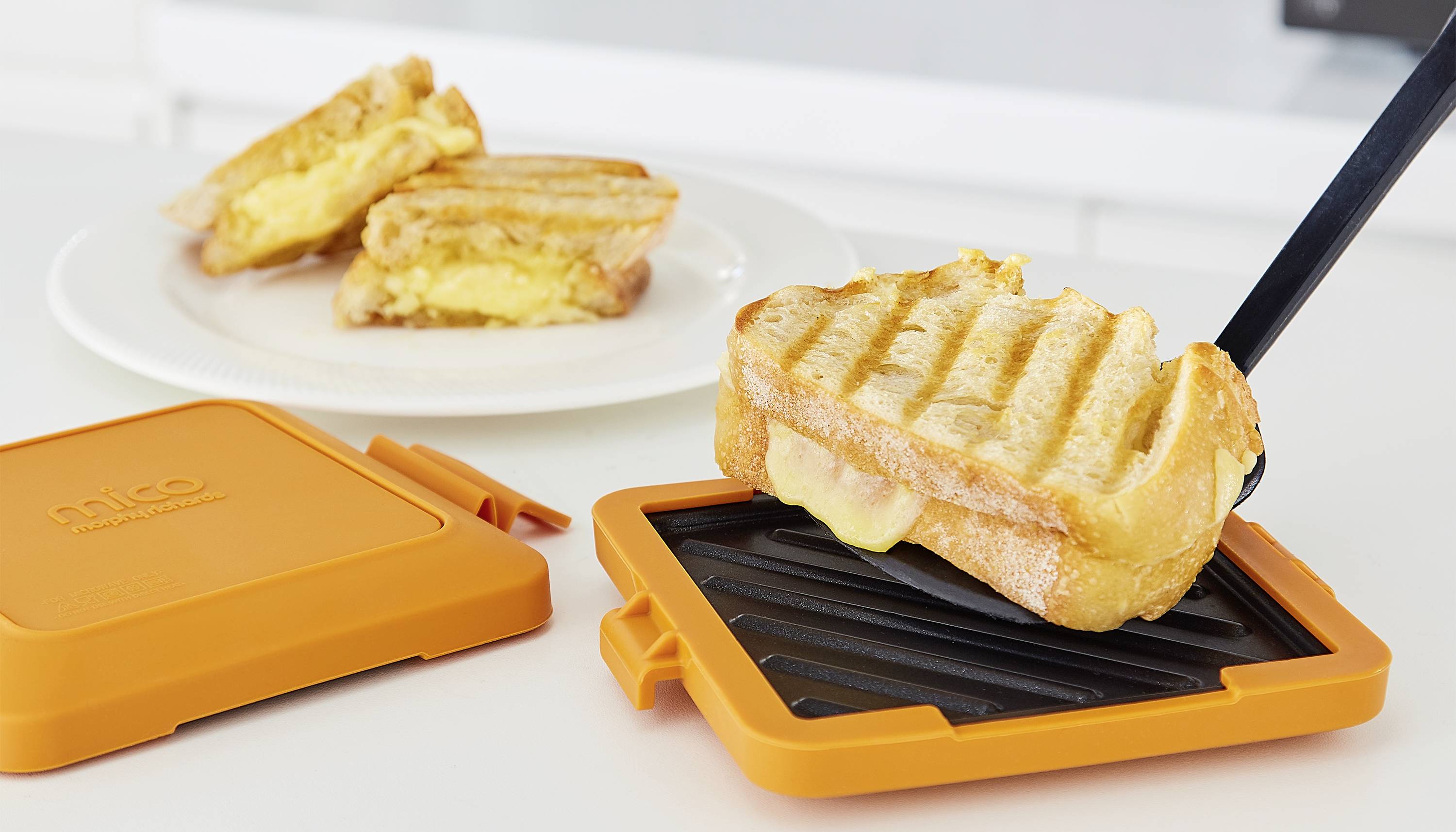 Morphy Richards 511644 Mico Toastie 2 Mikrowellengeschirr Orange, Schwarz