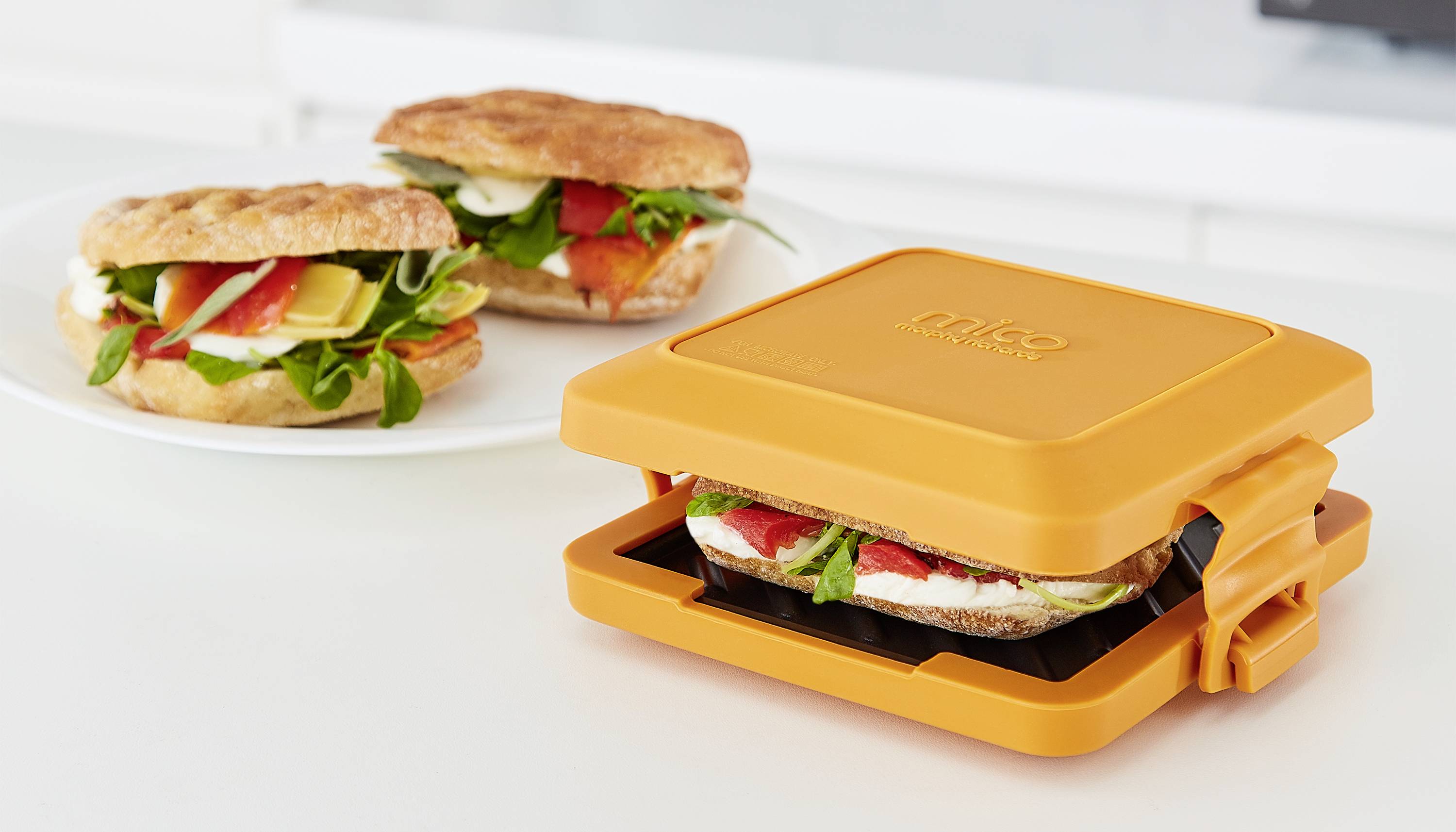 Morphy Richards 511644 Mico Toastie 2 Mikrowellengeschirr Orange, Schwarz