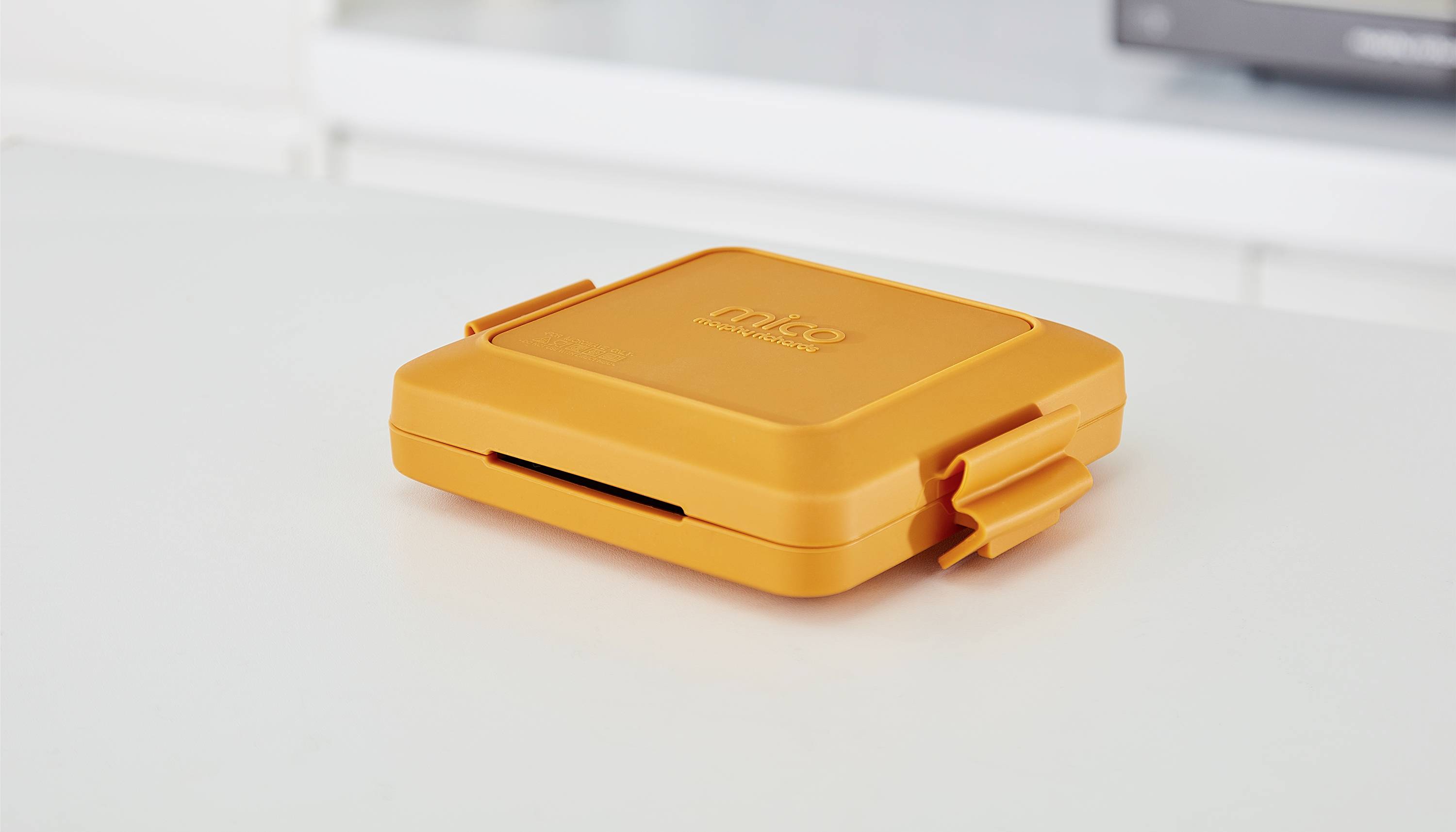 Morphy Richards 511644 Mico Toastie 2 Mikrowellengeschirr Orange, Schwarz