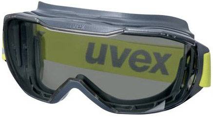 Schutzbrille mit dunkel getönten Gläsern und grauem Rahmen, verfügt über gelbe Details und 'uvex'-Logo auf dem Band.