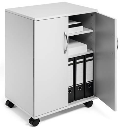 Weißer Büroschrank auf Rollen mit offen stehender Tür. Im Inneren befinden sich Aktenordner und Papierablagen.