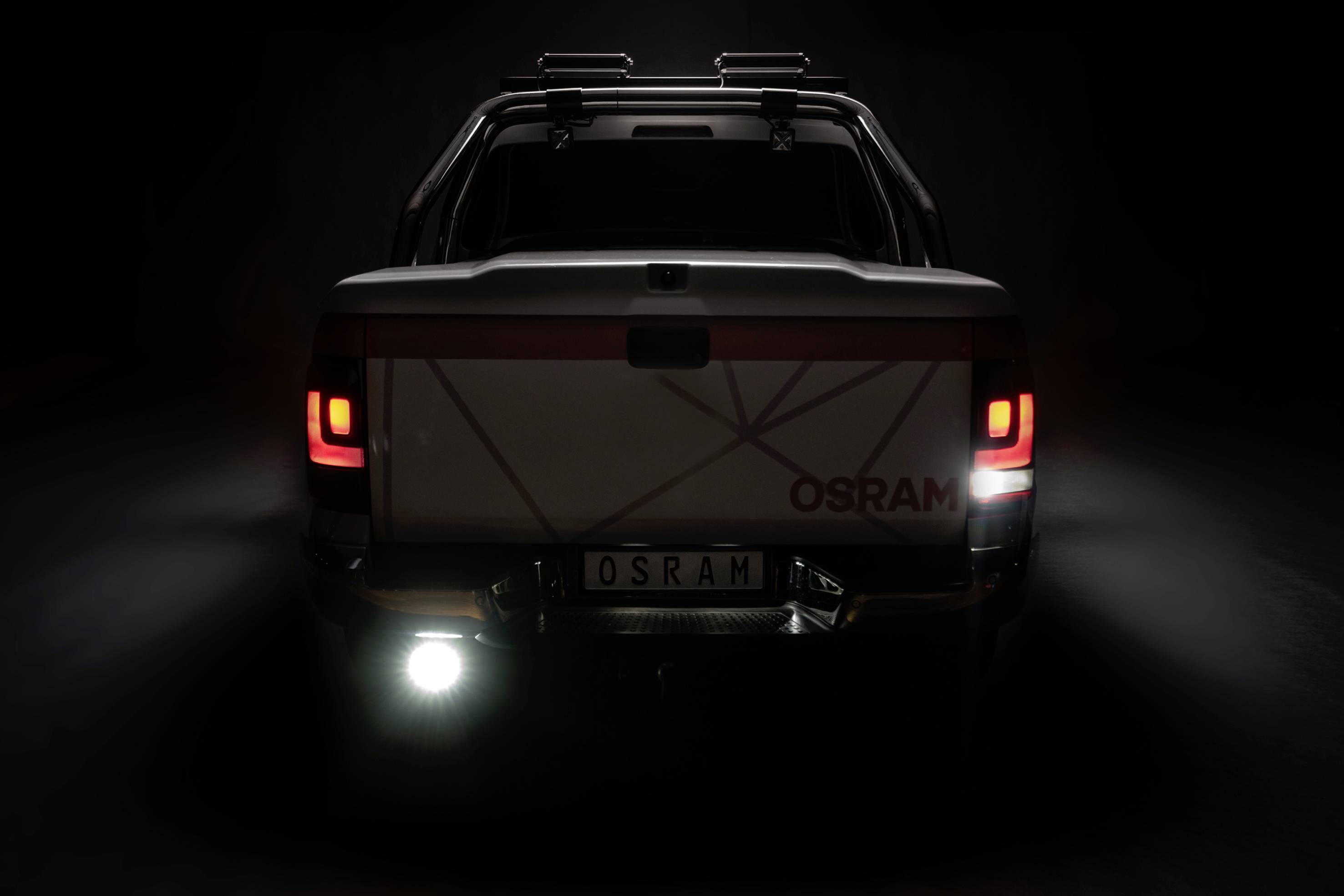 OSRAM Rückfahrscheinwerfer 12 V, 24 V LEDriving Reversing VX 120R-WD, runder LED Rückfahrscheinwerf