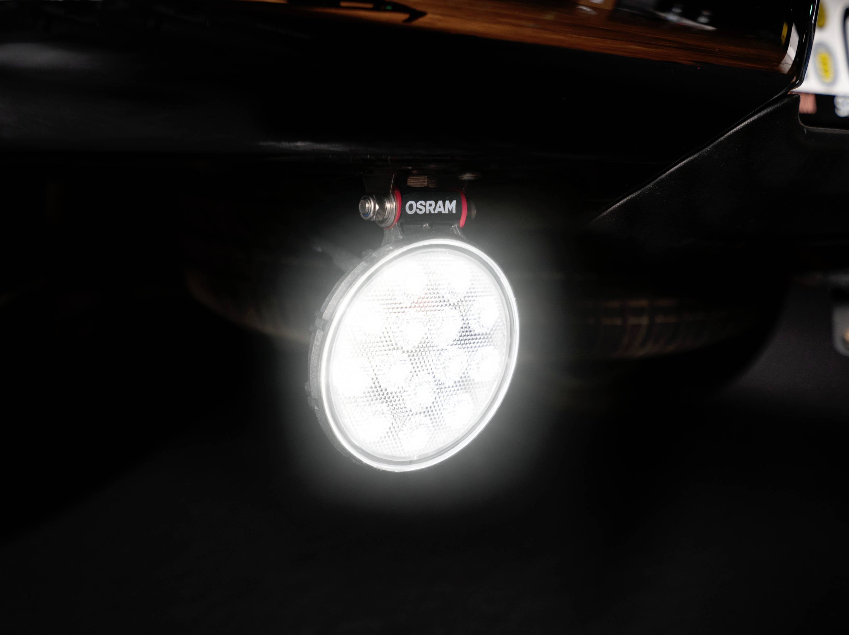 OSRAM Rückfahrscheinwerfer 12 V, 24 V LEDriving Reversing VX 120R-WD, runder LED Rückfahrscheinwerf