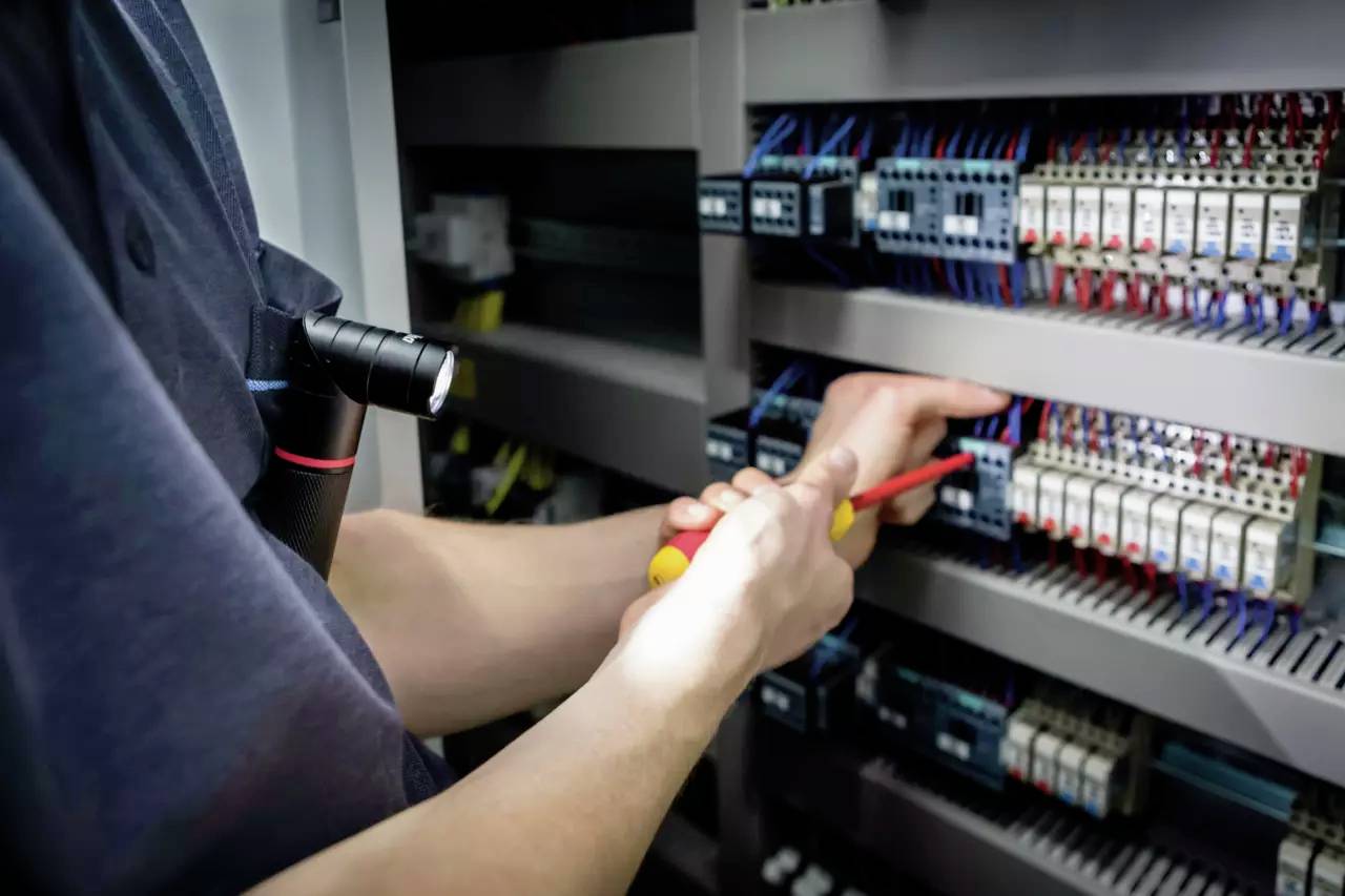 Wiha LED Taschenlampe 310lm 41286