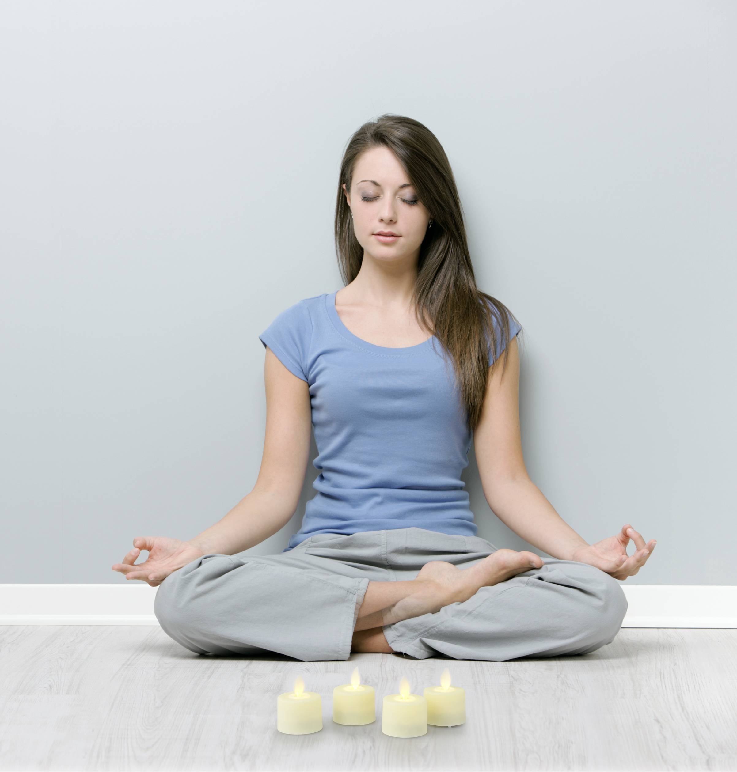 Sygonix SY-4533120 LED-Kerze 4er Set Weiß Warmweiß (Ø x H) 3.6 mm x 4.5 mm