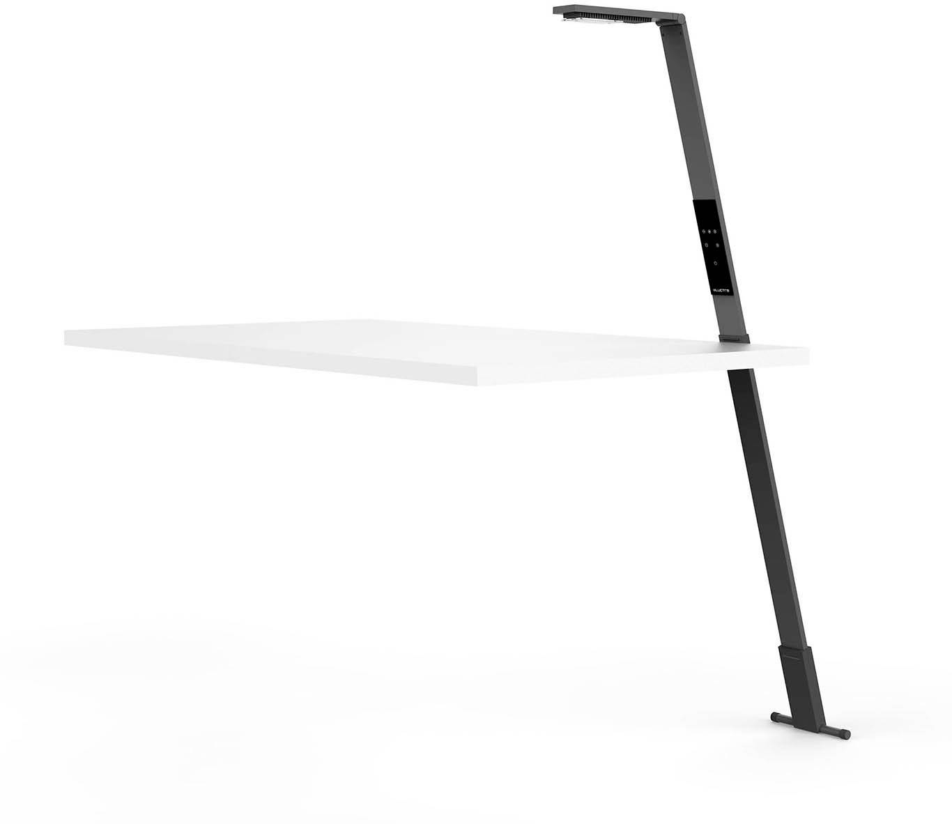 Ein schwebender, weißer Tisch mit einem schwarzen, diagonalen Stützarm. Elegantes, modernes Design für Büro oder Zuhause.