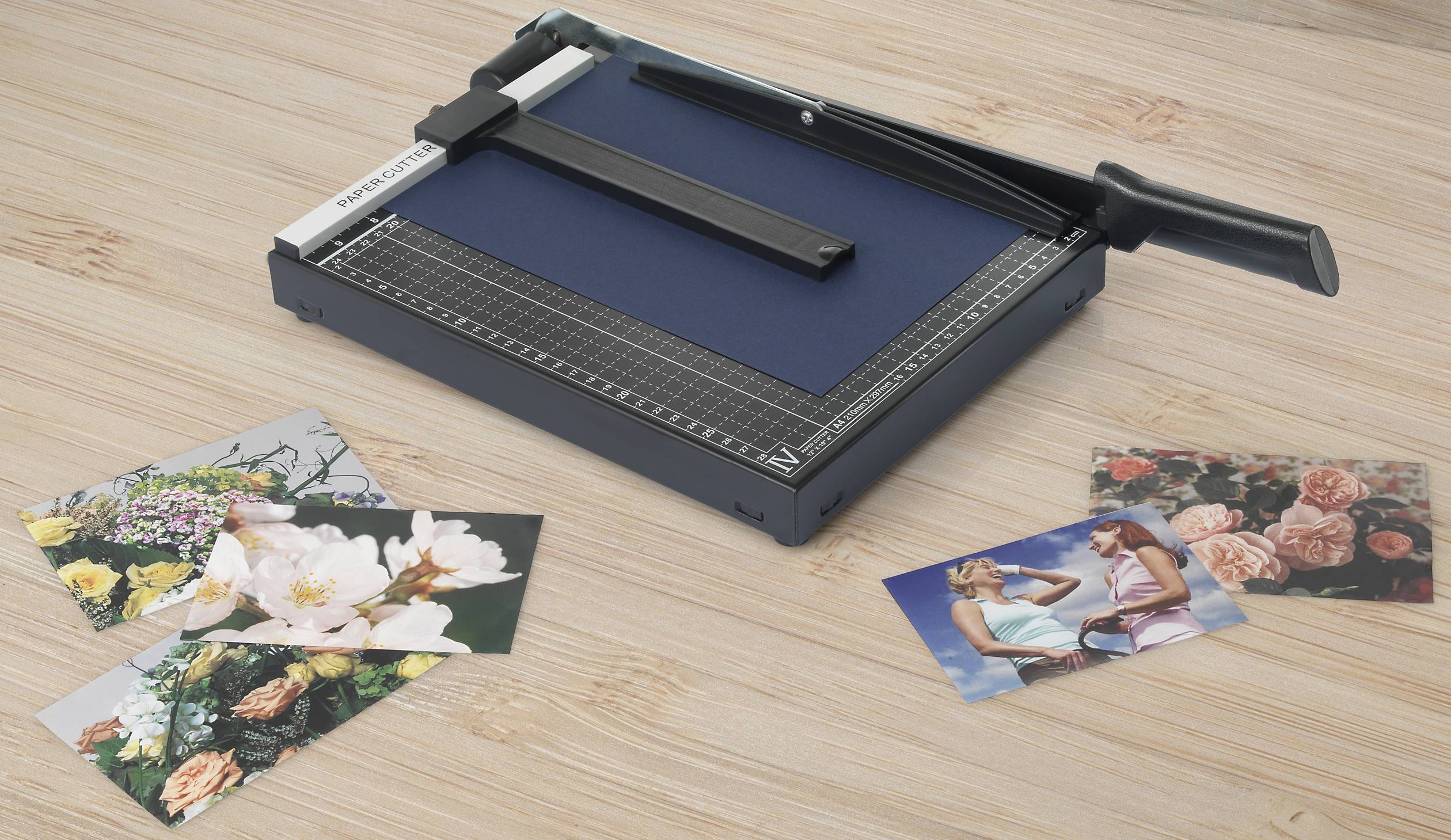 Renkforce RF-CUT-100 Hebelschneider A4 Schnittleistung A4 80 g/m²: 12 Blatt