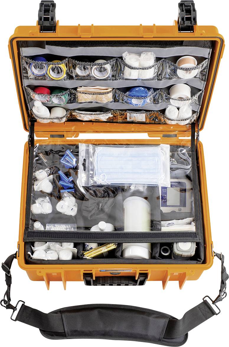 Ein orangefarbener Erste-Hilfe-Koffer ist geöffnet, zeigt verschiedene medizinische Artikel wie Verbände, Handschuhe und Masken.