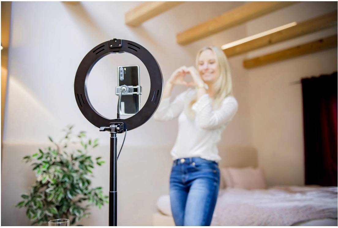 Hama SpotLight FoldUp 102 LED Ringleuchte EEK G (A - G) Anzahl LEDs=128