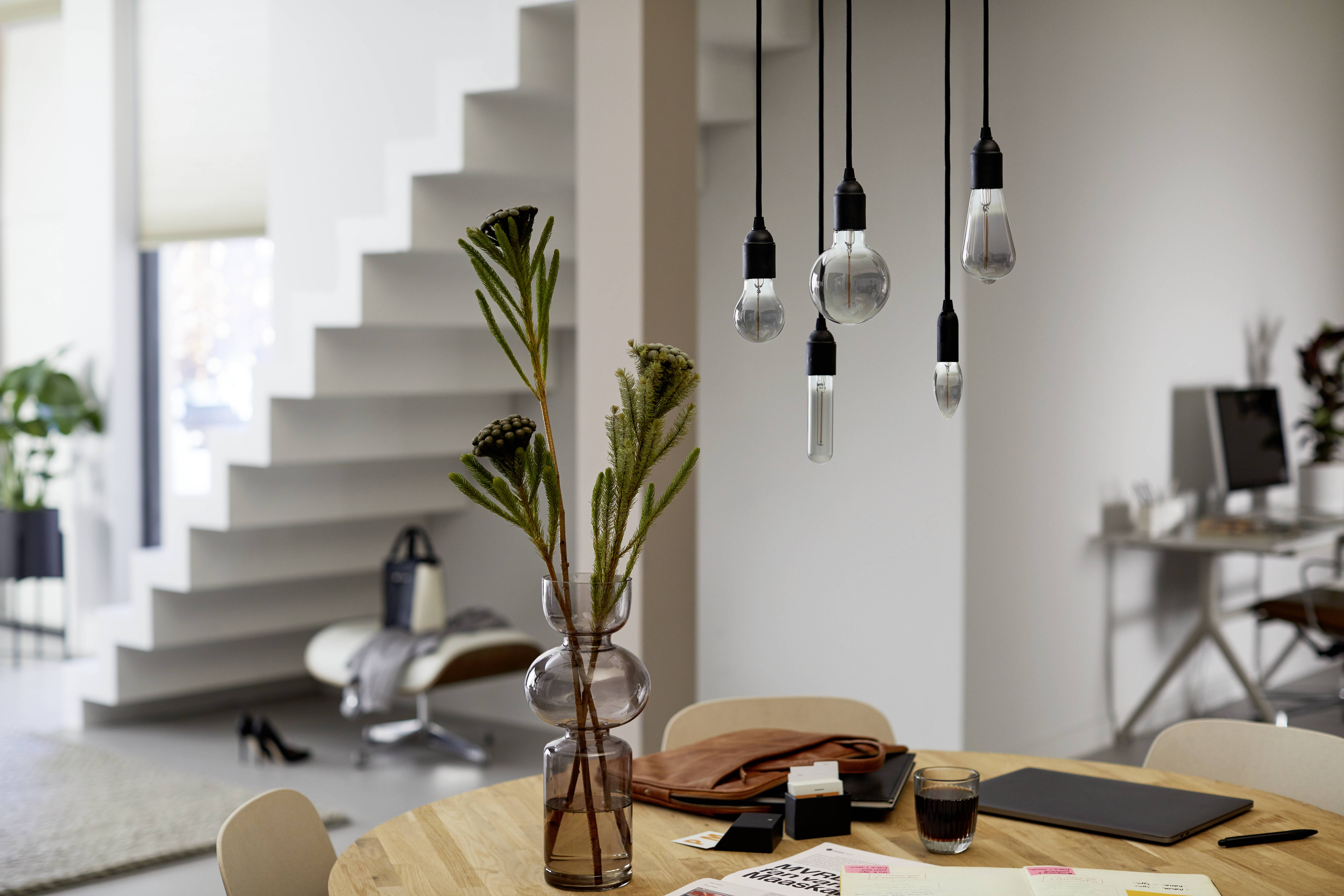 Philips Lighting 75967400 LED E27 Stabform 2.3W = 11W Warmweiß (Ø x L) 3.2cm x 14cm 1St.