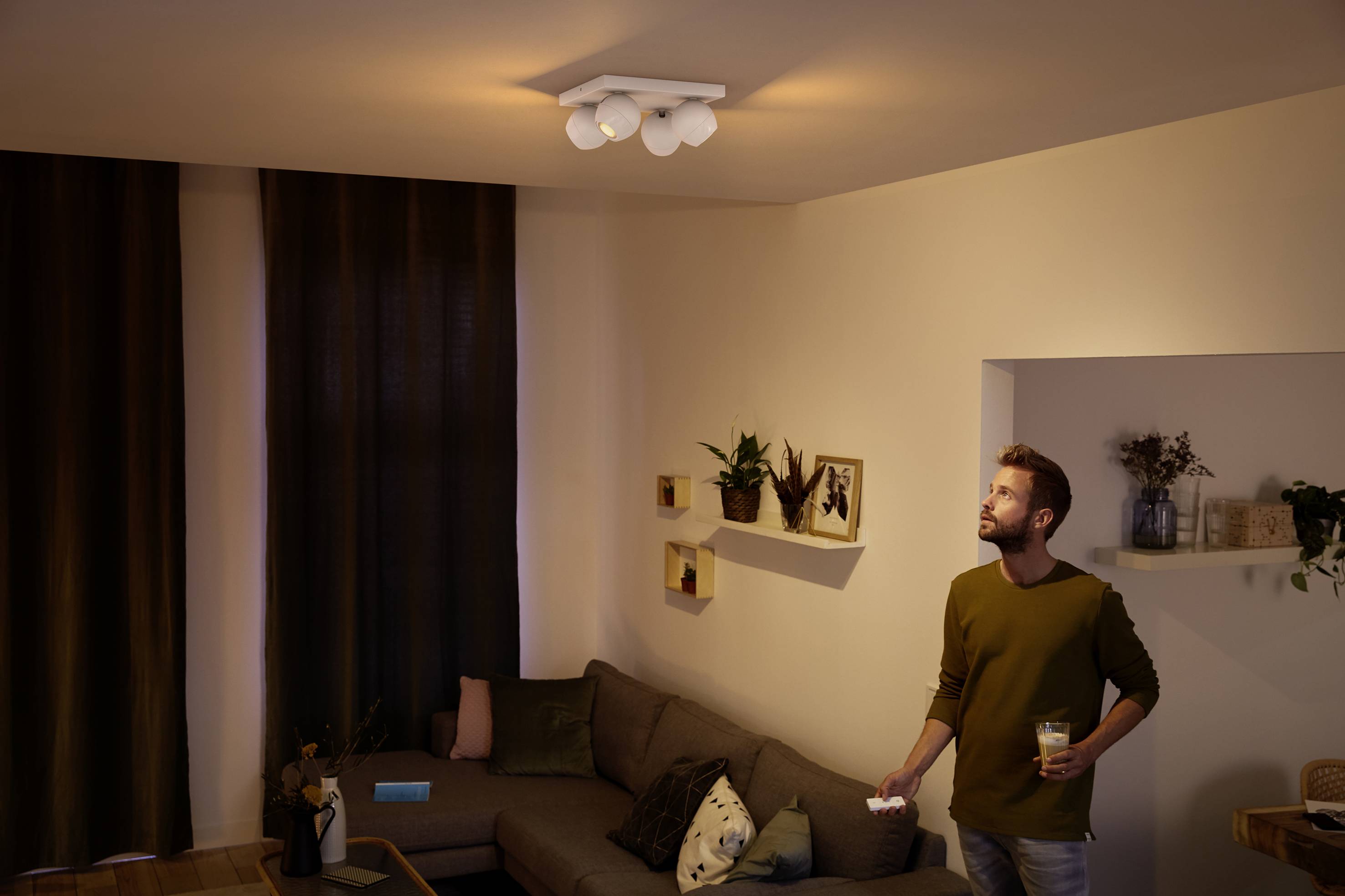 Philips Lighting Hue LED Decken- und Wandleuchte 5047431P6 Buckram GU10 20 W Warmweiß, Neutralweiß, Tageslichtweiß