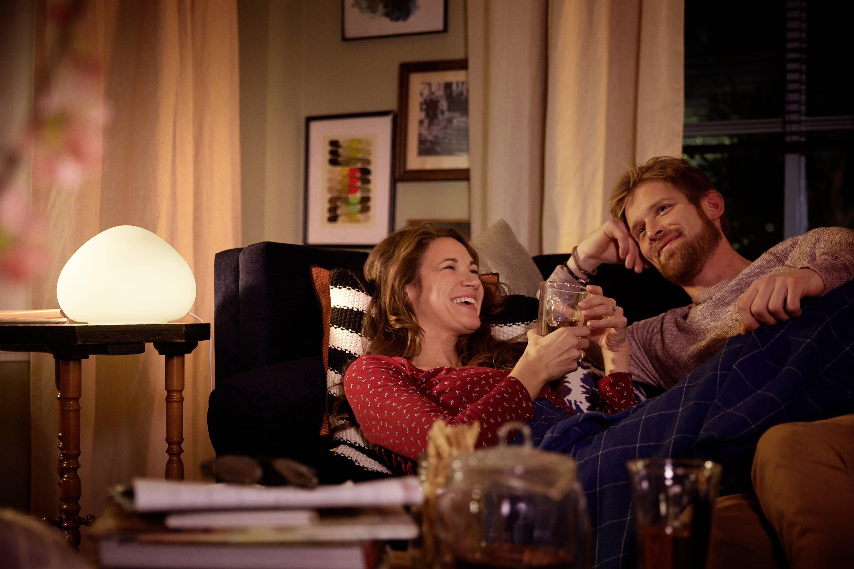 Philips Lighting Hue LED-Tischlampe 4440156P6 Wellner E27 8.5W Warmweiß, Neutralweiß, Tageslichtweiß