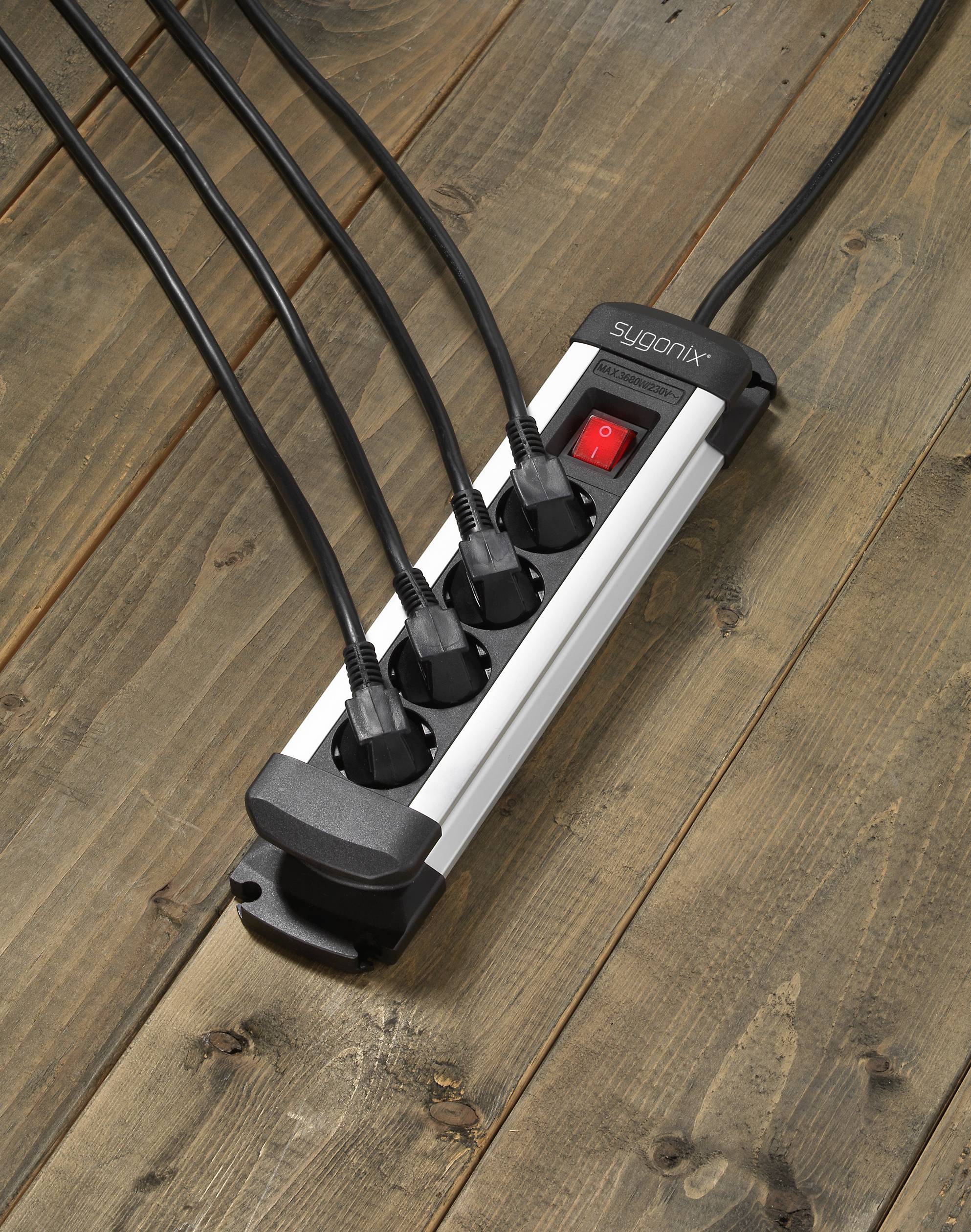 Sygonix SY-4538264 Steckdosenleiste mit Schalter 4fach Schwarz, Silber Schutzkontakt 1St.