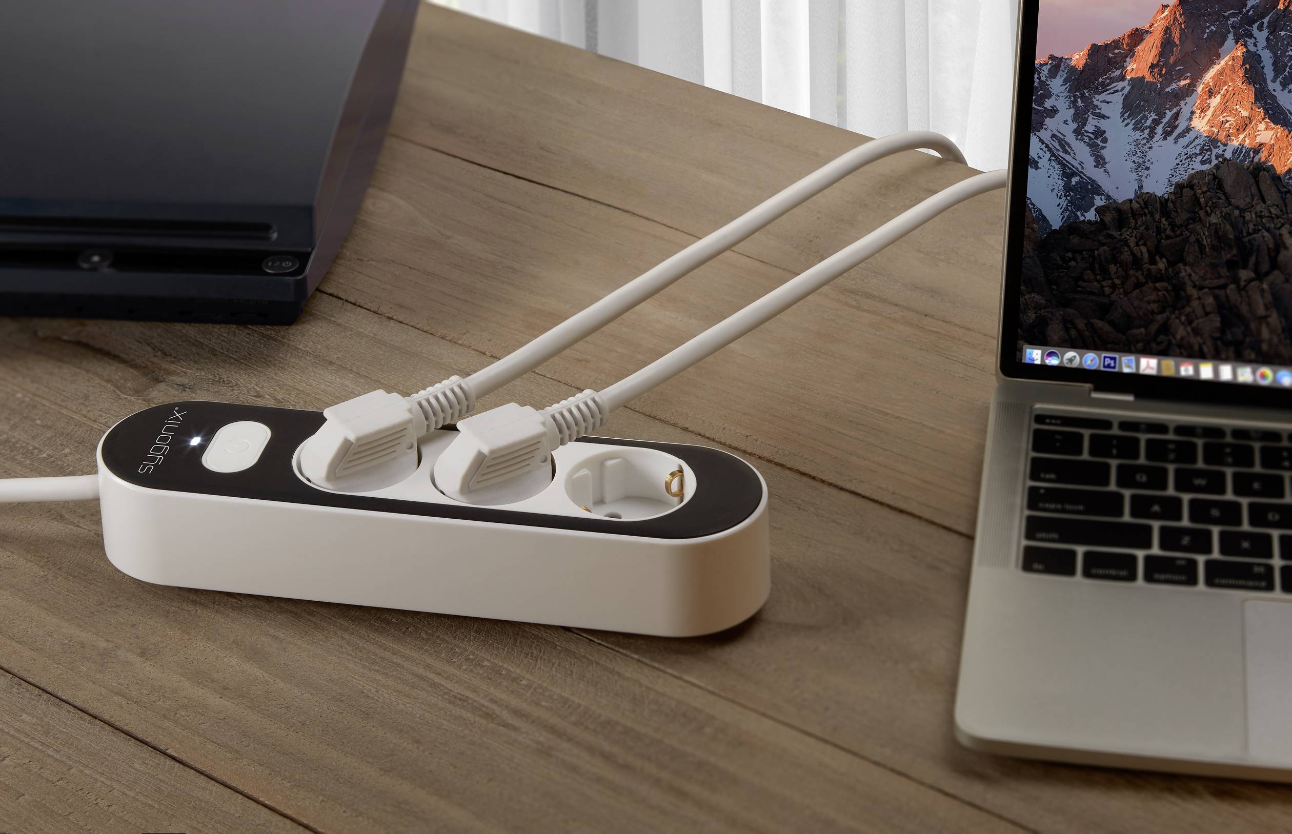 Sygonix SY-4538270 Steckdosenleiste mit Schalter 3fach Weiß, Schwarz Schutzkontakt 1St.