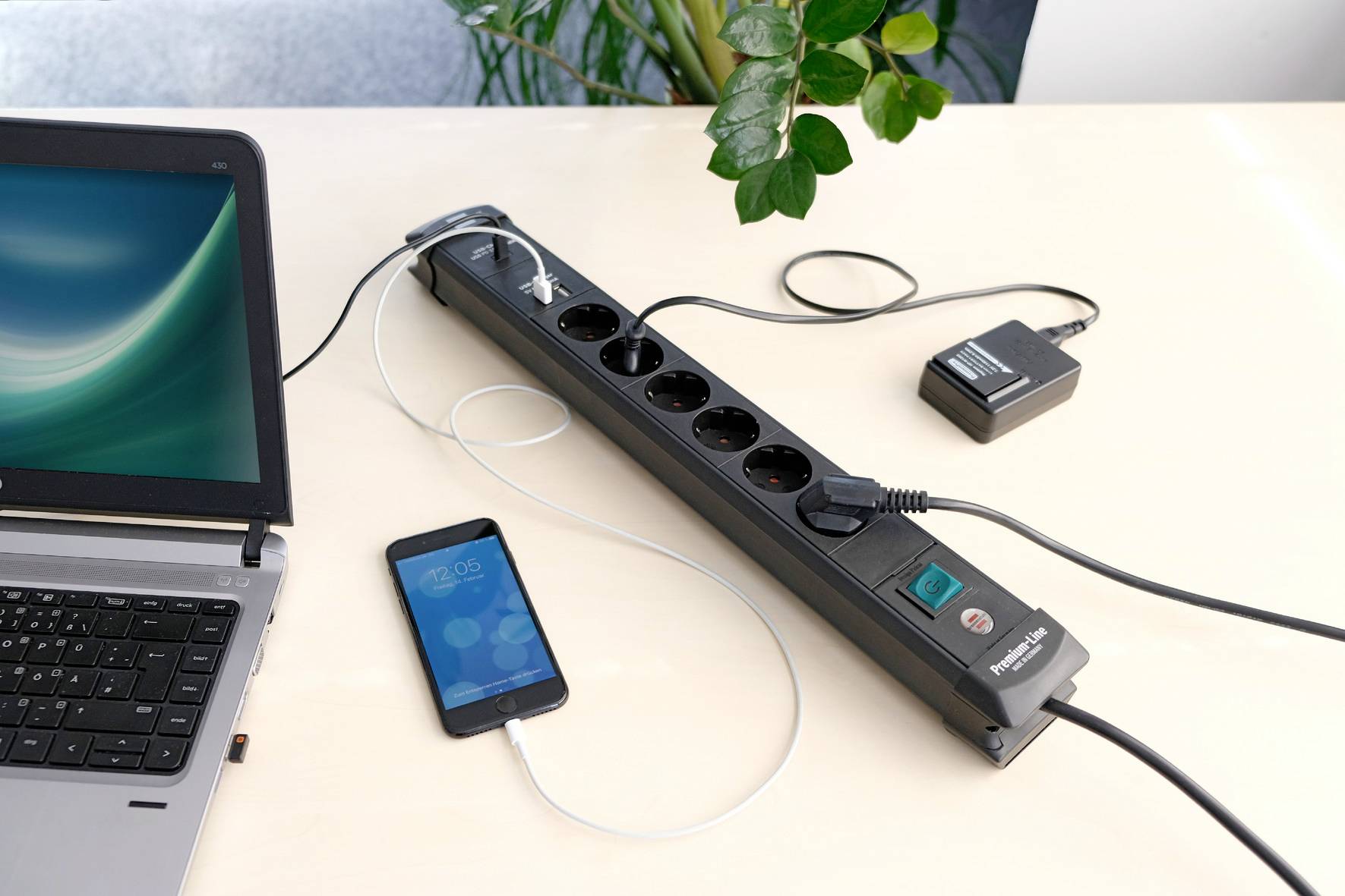 Brennenstuhl 1951160607 Steckdosenleiste mit Schalter 6fach Schwarz Schutzkontakt 1 St.