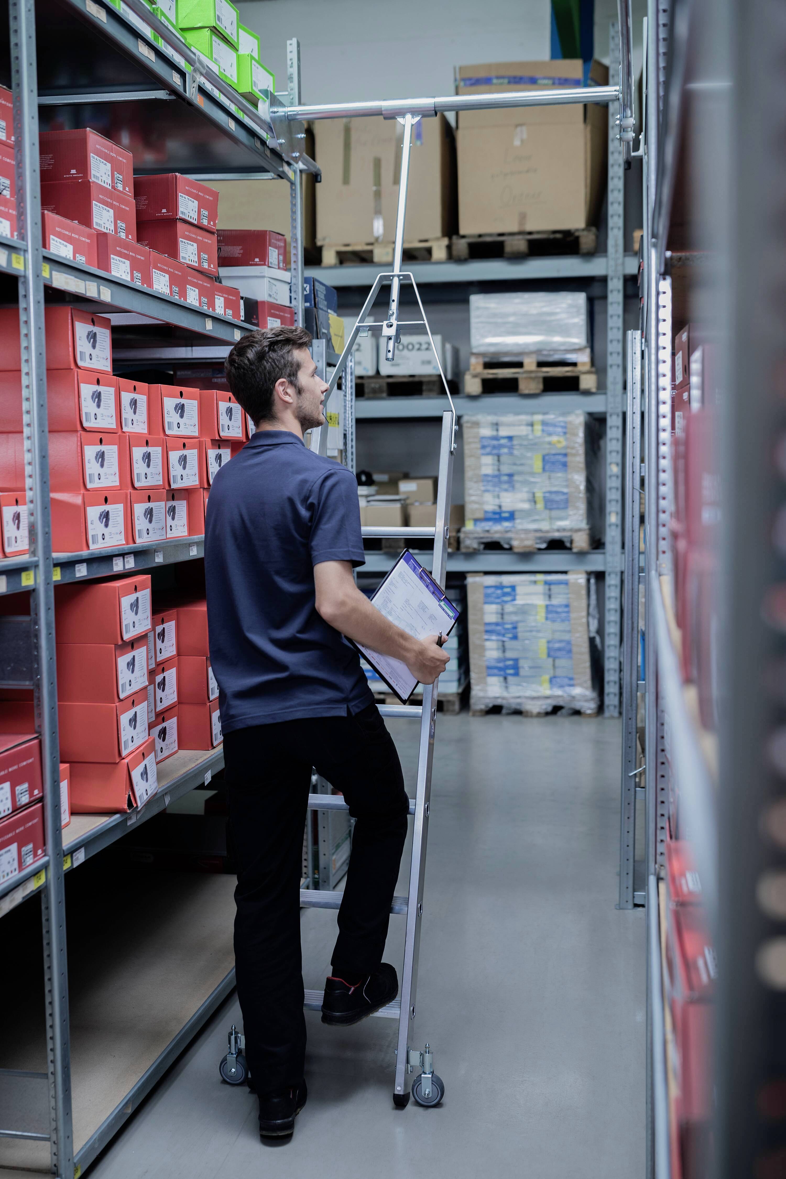 MUNK Günzburger Steigtechnik 44511 Aluminium Regalleiter Arbeitshöhe (max.): 4.61m