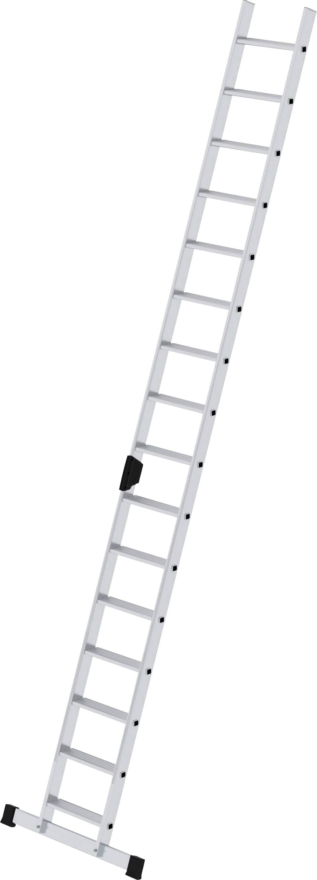 Eine lange, geneigte Leiter mit 17 Sprossen, hauptsächlich aus Metall, steht aufrecht, geeignet für Höhenarbeiten.