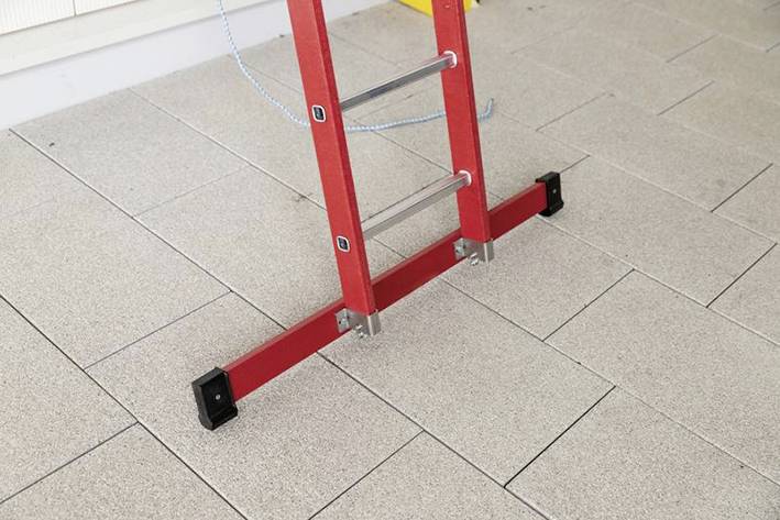 MUNK Günzburger Steigtechnik 30374 Nachrüst-Traverse 1St.