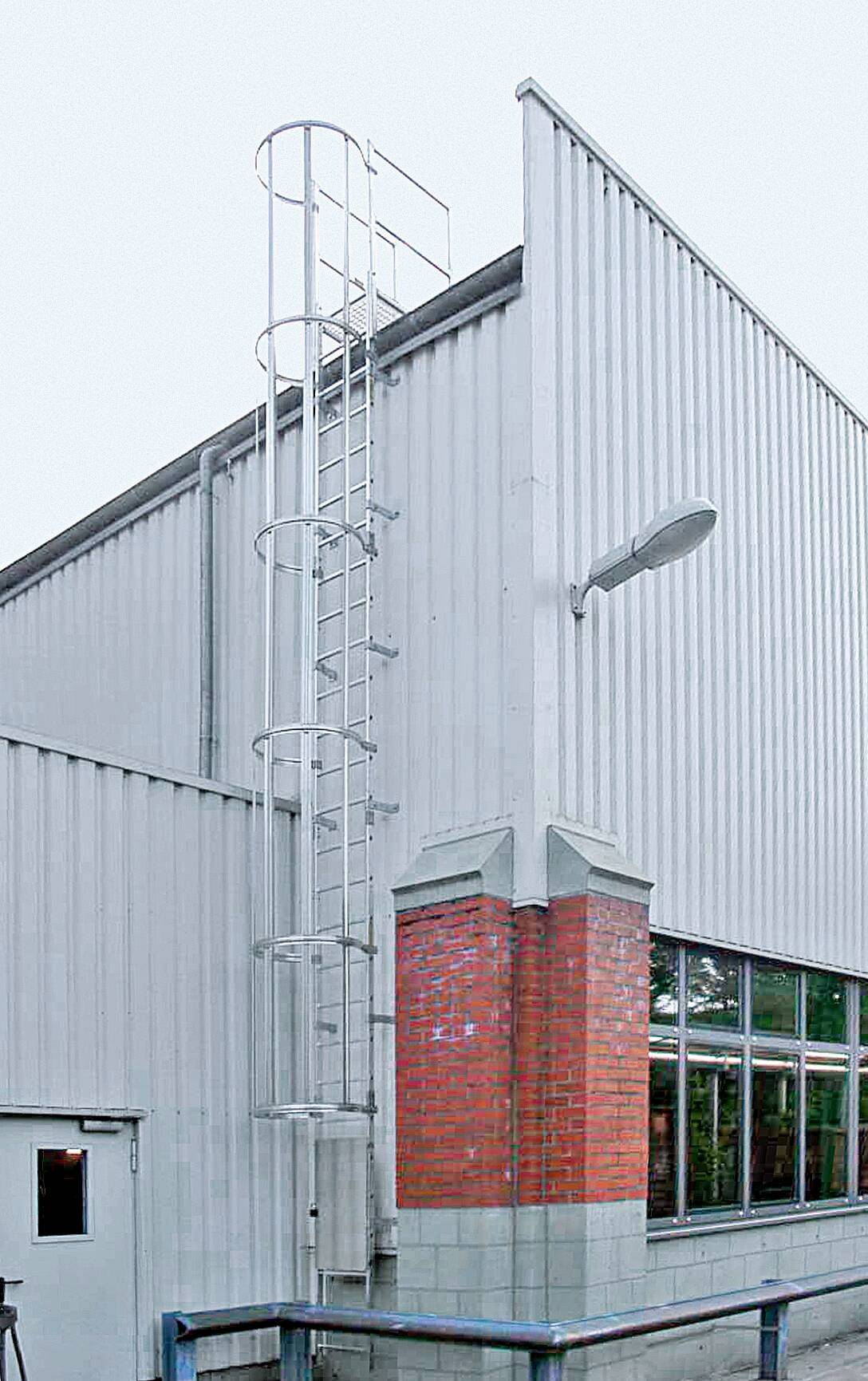 MUNK Günzburger Steigtechnik 500165 Aluminium Mehrzügige Steigleiter Montage mit Werkzeug DIN 18799