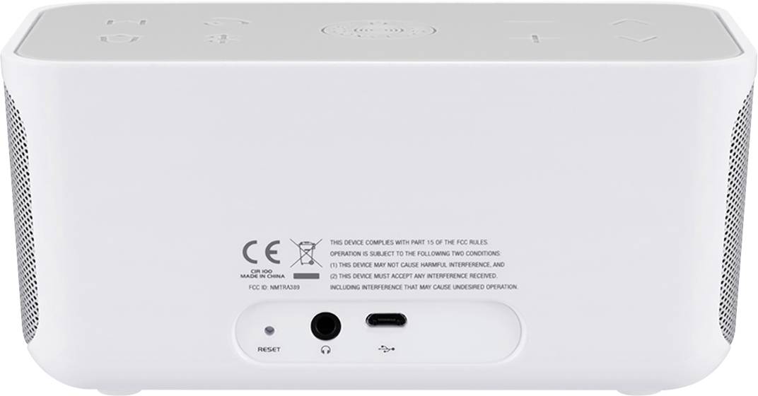 Weißer, rechteckiger Lautsprecher mit sichtbaren Anschlüssen auf der Rückseite, darunter ein USB-C- und ein Aux-Anschluss.