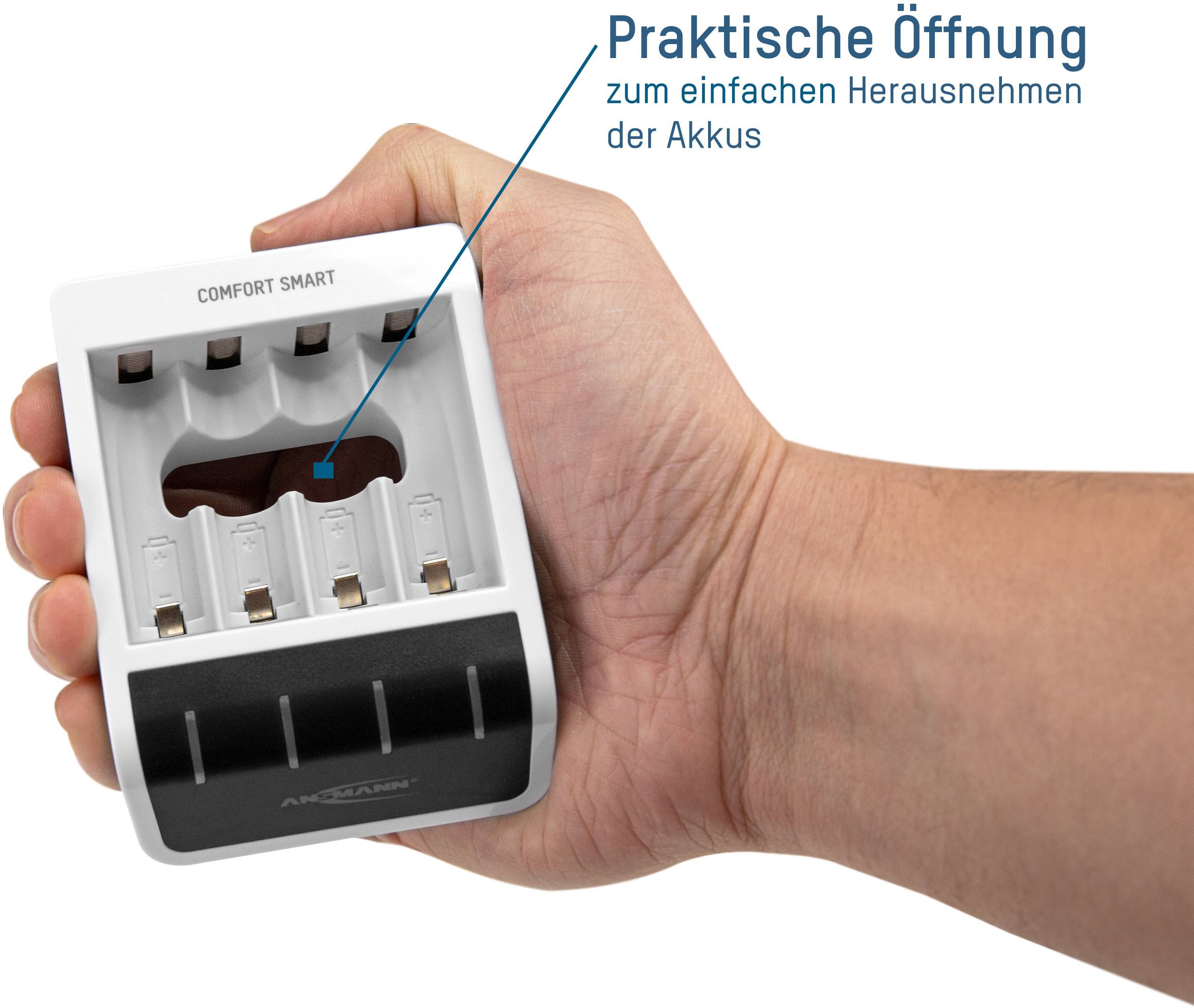 Eine Hand hält ein Batterie-Ladegerät. Ein Pfeil zeigt auf eine Öffnung, begleitet vom Text 'Praktische Öffnung zum einfachen Herausnehmen der Akkus'.