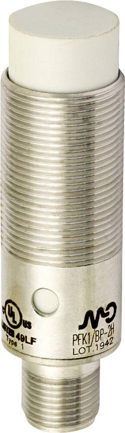 Ein zylindrischer Metallsensor mit Gewinde und beschriftetem Gehäuse, verwendet in industriellen Anwendungen zur Erkennung von Objekten.