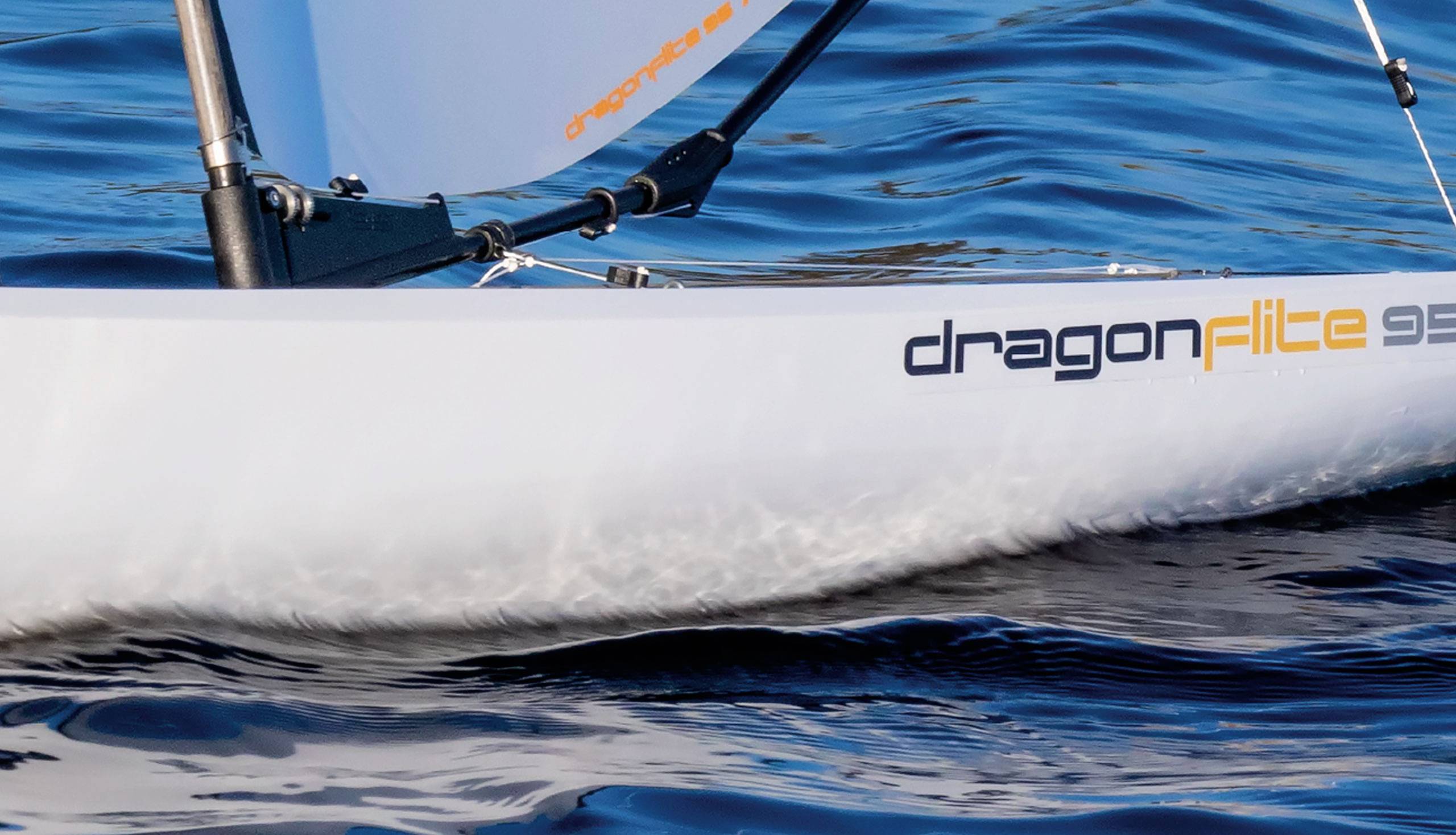 Amewi Dragonflite 95 RC Segelboot RtR 950 mm