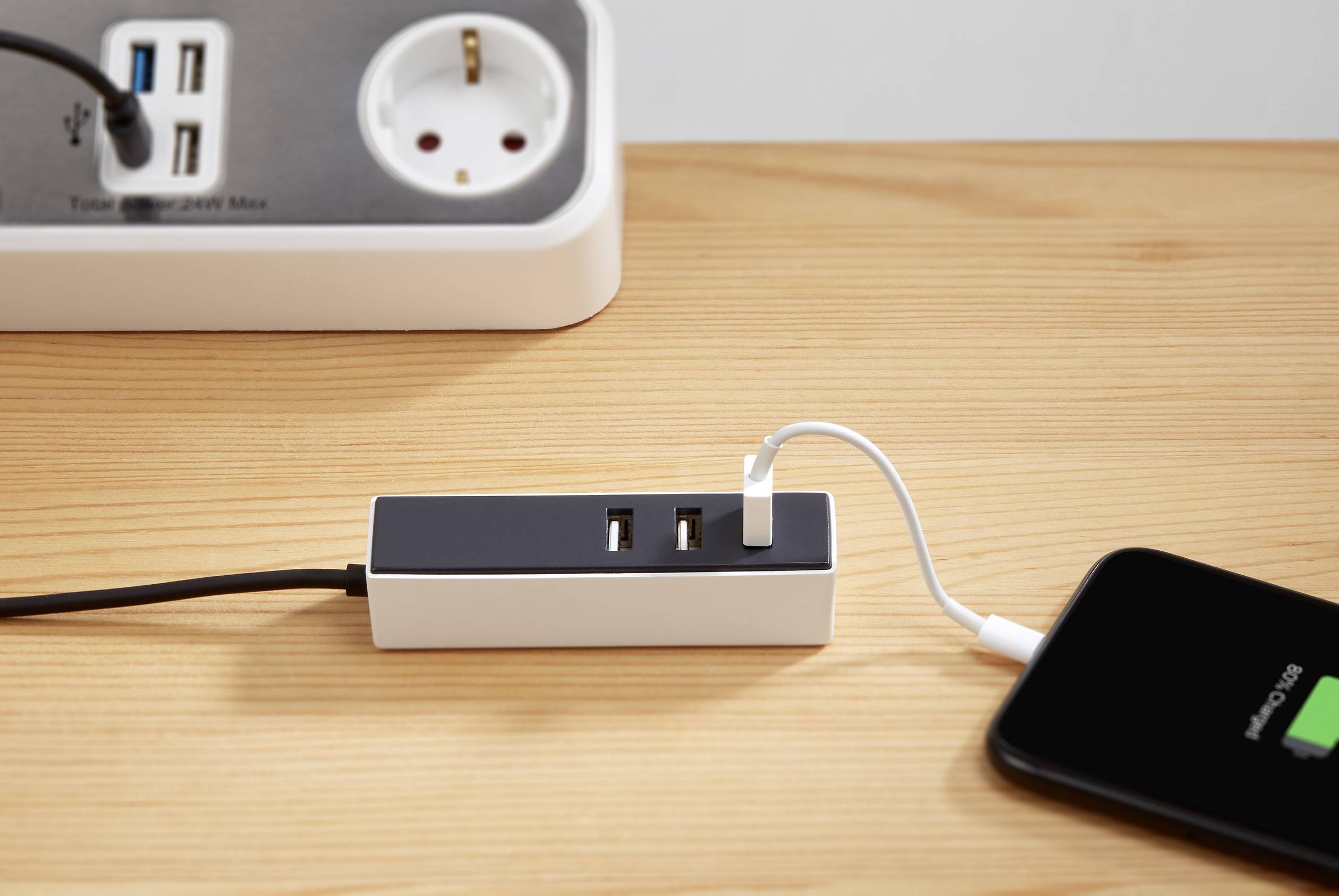 VOLTCRAFT UC-3AXX001 USB Ladestation 15.5 W 3x USB-A Weiß, Schwarz Innenbereich