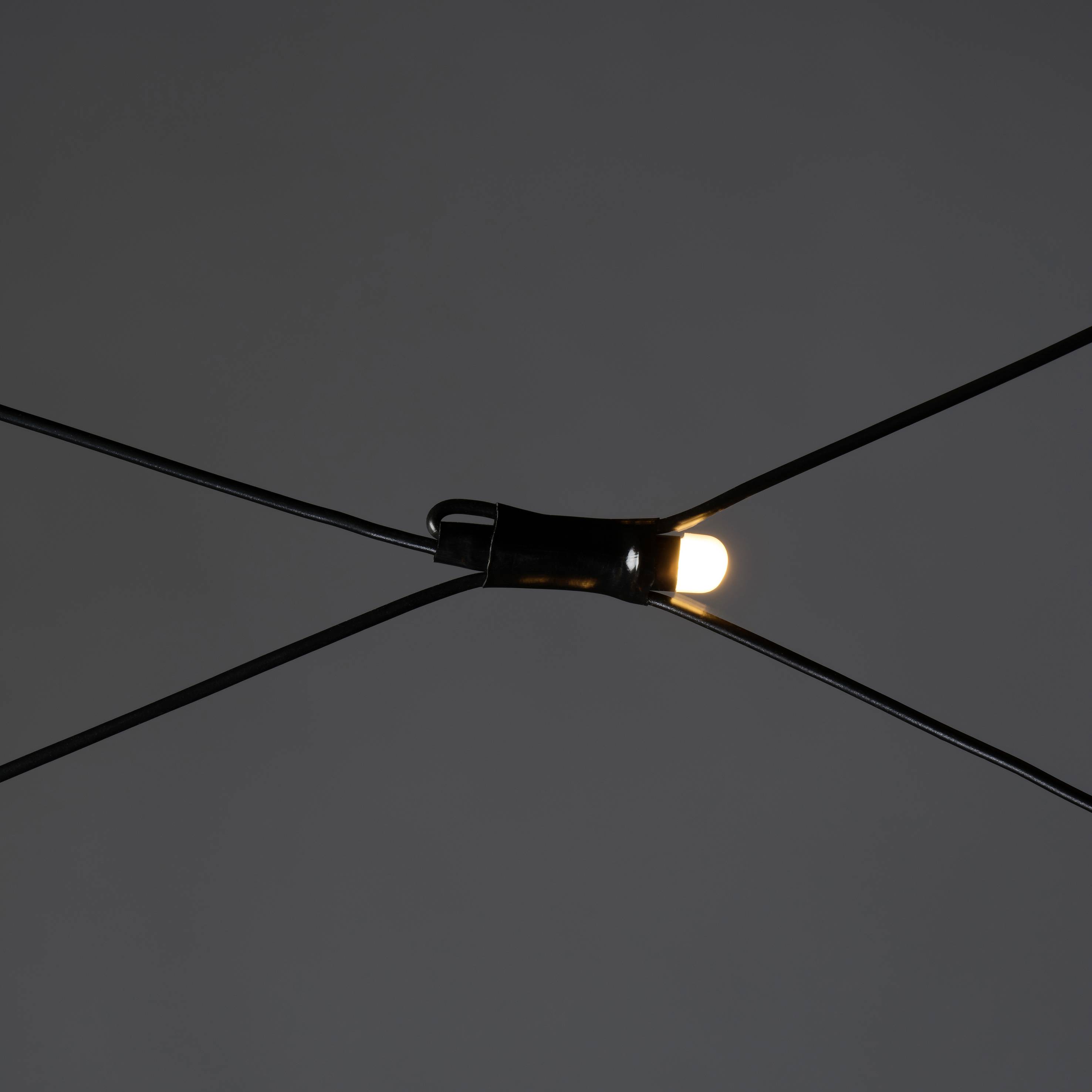 Konstsmide 3779-800 Lichternetz Außen EEK: G (A - G) netzbetrieben Anzahl Leuchtmittel 64 LED Bernstein Beleuchtete Länge: 2m