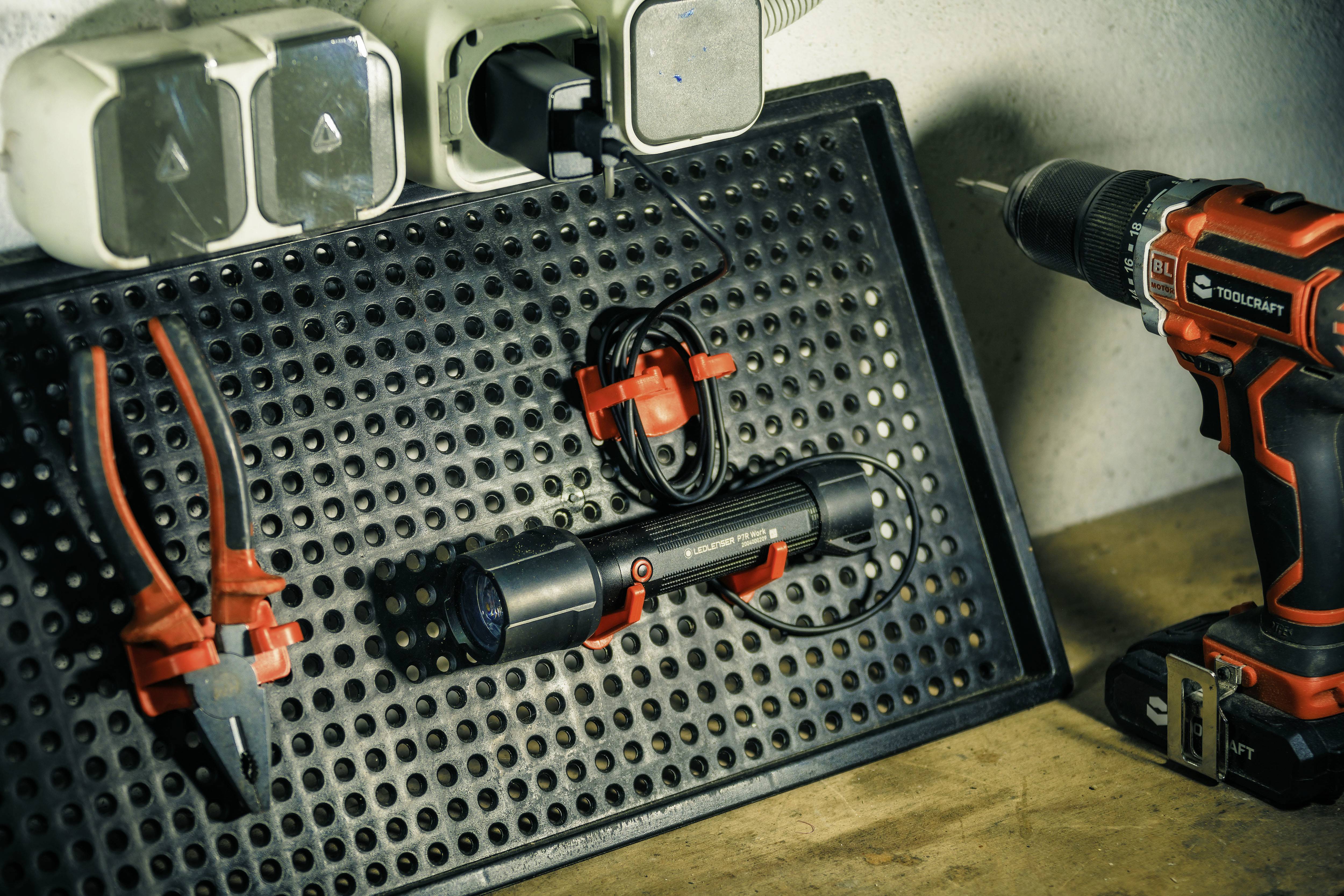 Ledlenser P7R Work LED Taschenlampe akkubetrieben 1200 lm 2 h 219 g