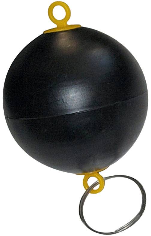 Schwarze kugelförmige Boje mit gelben Ösen und einem unten angebrachten Metallring, freigestellt auf weißem Hintergrund.