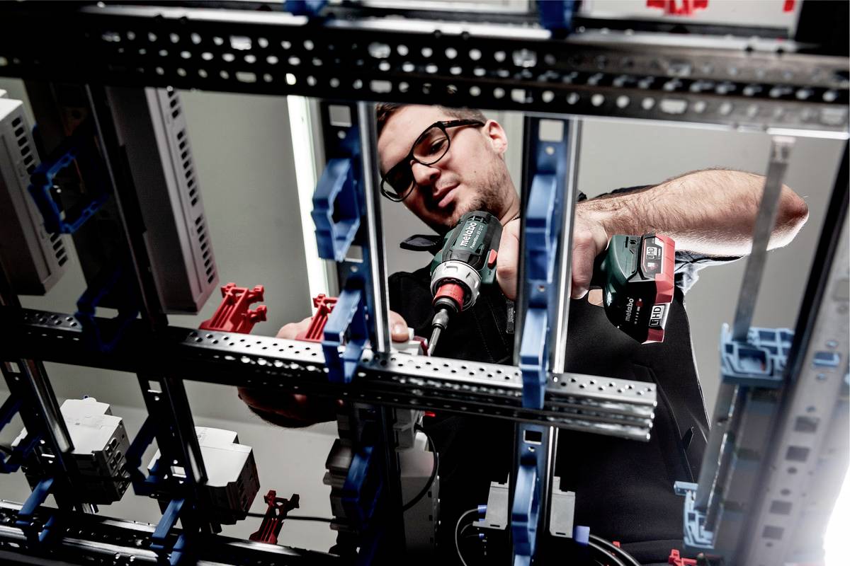 Metabo PowerMaxx BS 12 Q 601037500 Akku-Bohrschrauber 12V 2Ah Li-Ion