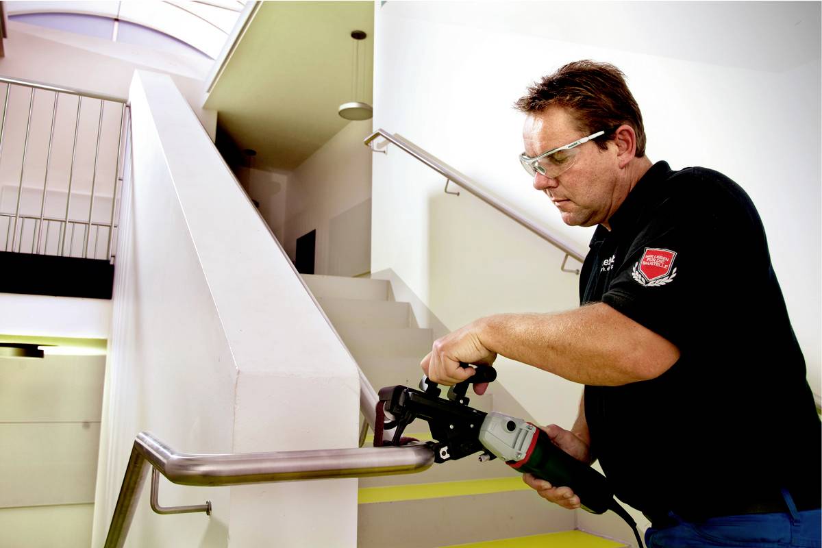 Metabo RBE 9-60 Set 602183510 Rohrbandschleifer 900W Band-Breite 30mm Band-Länge 533mm